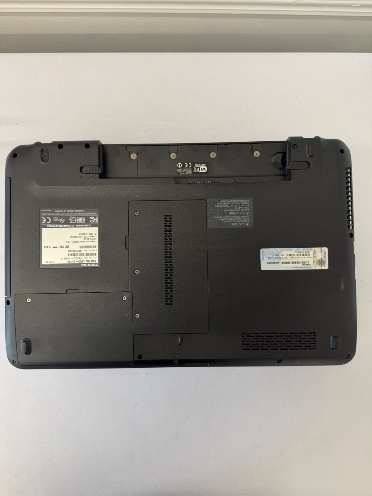 Toshiba Satellite L655-S5096 Laptop – Good Screen – Intel Pentium P6100-Read Des
