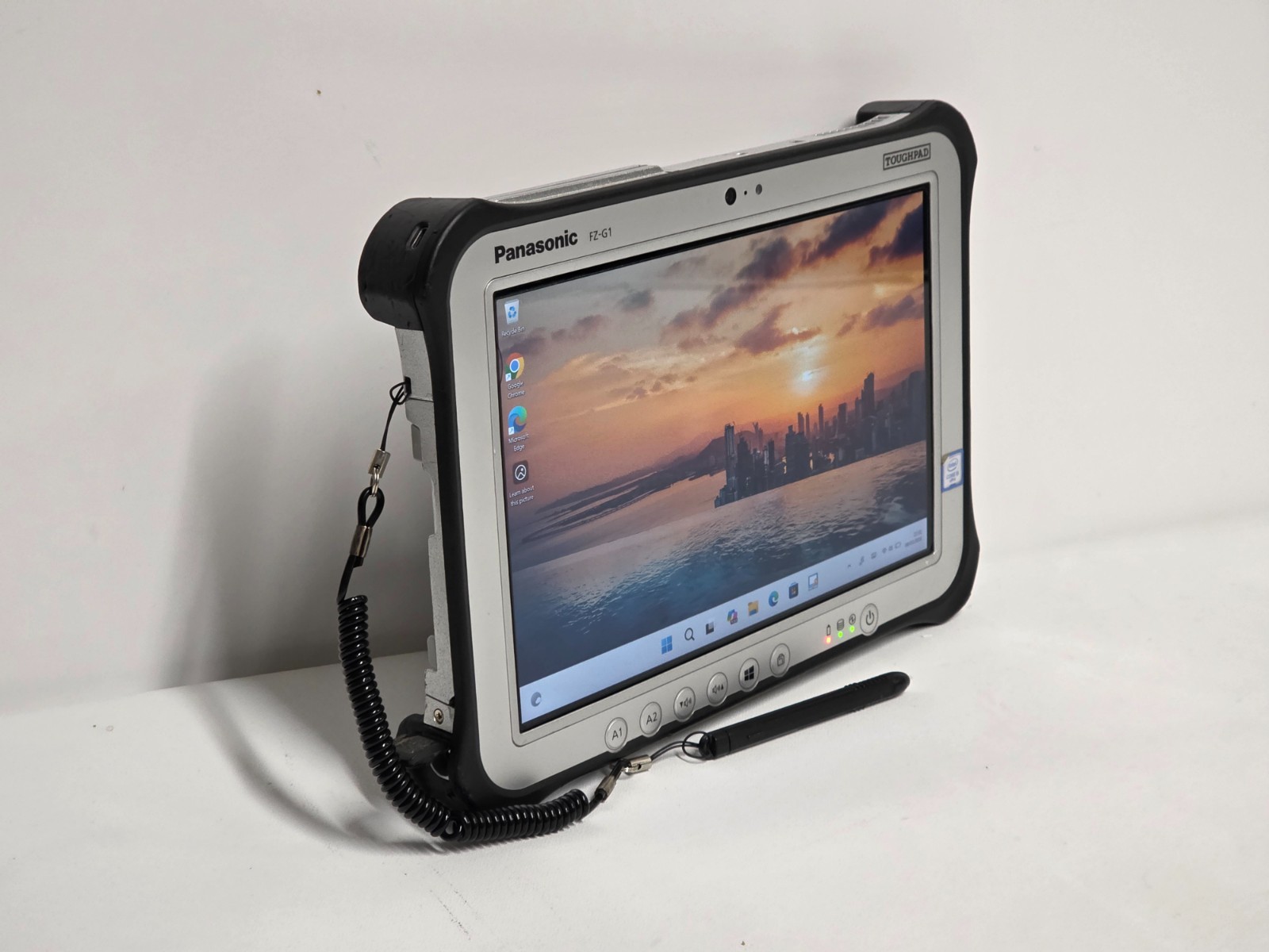 PANASONIC TOUGHBOOK FZ-G1 MK5 10.1″ WUXGA i5-7300U 256GB SSD 8GB GPS HDMI LTE