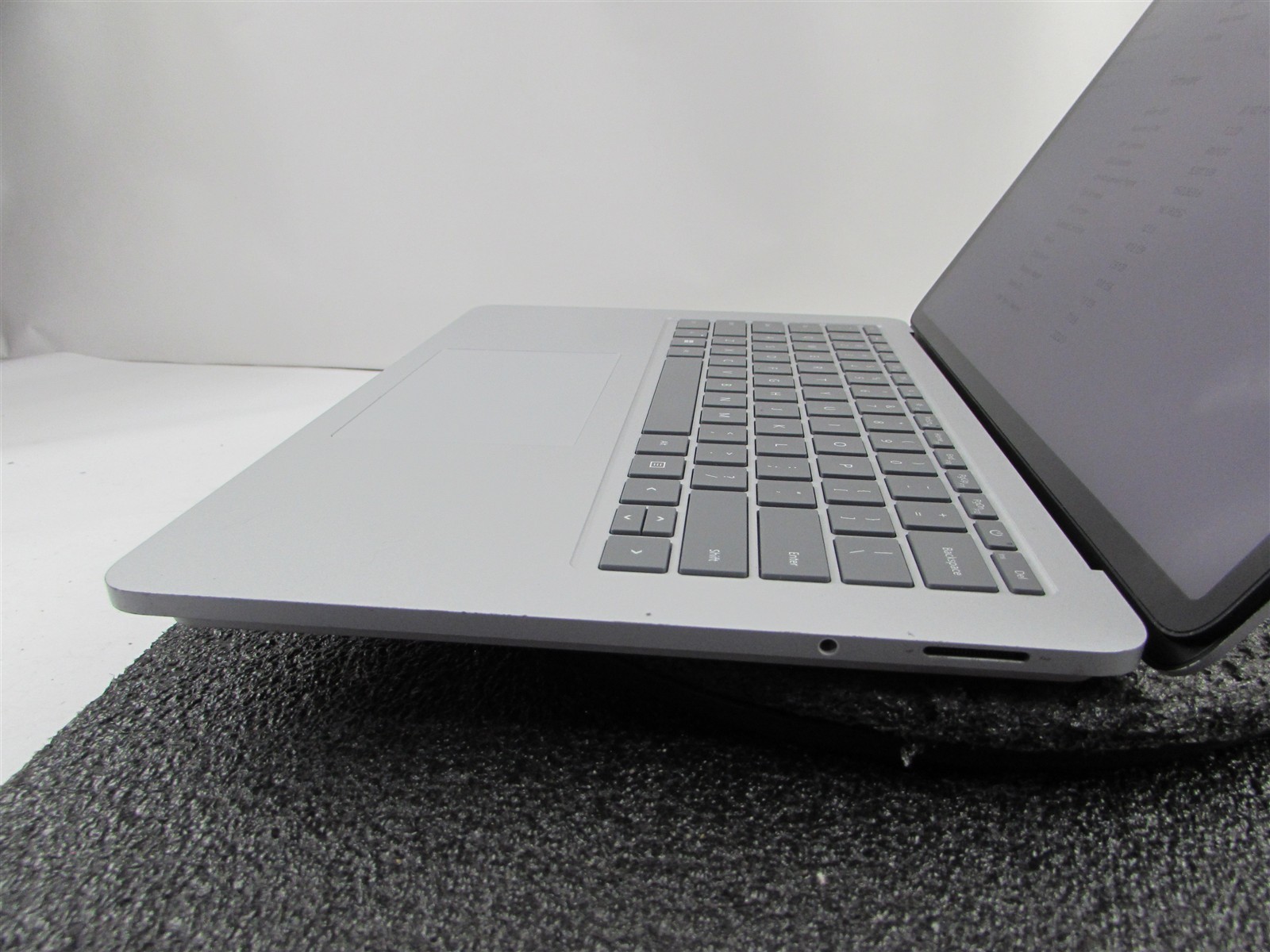 Microsoft Surface Laptop Studio 1964 i7-11370H 1TB SSD 32GB RTX A2000 *No A/C*