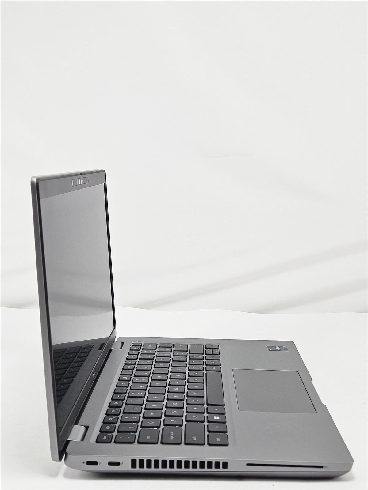 Dell Latitude 5431 i7-1270P 16GB 256GB SSD 14″ FHD Wi-Fi 6E Win11 Home