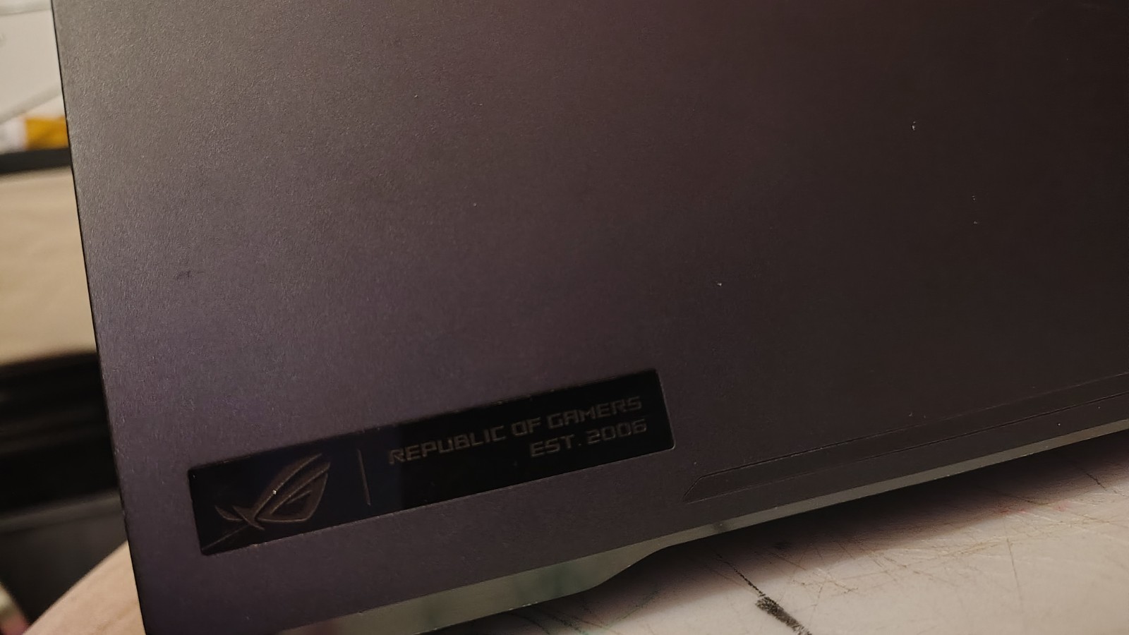 ASUS ROG Zephyrus G15 15.6″ Ryzen 9 6900HS RTX 3060 QHD 165Hz