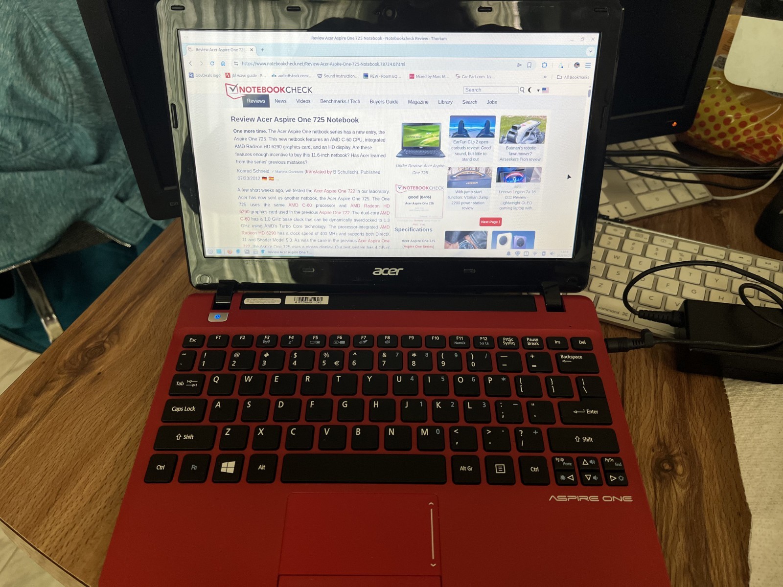Refurbed Acer Aspire One AO725 NetBook mini laptop