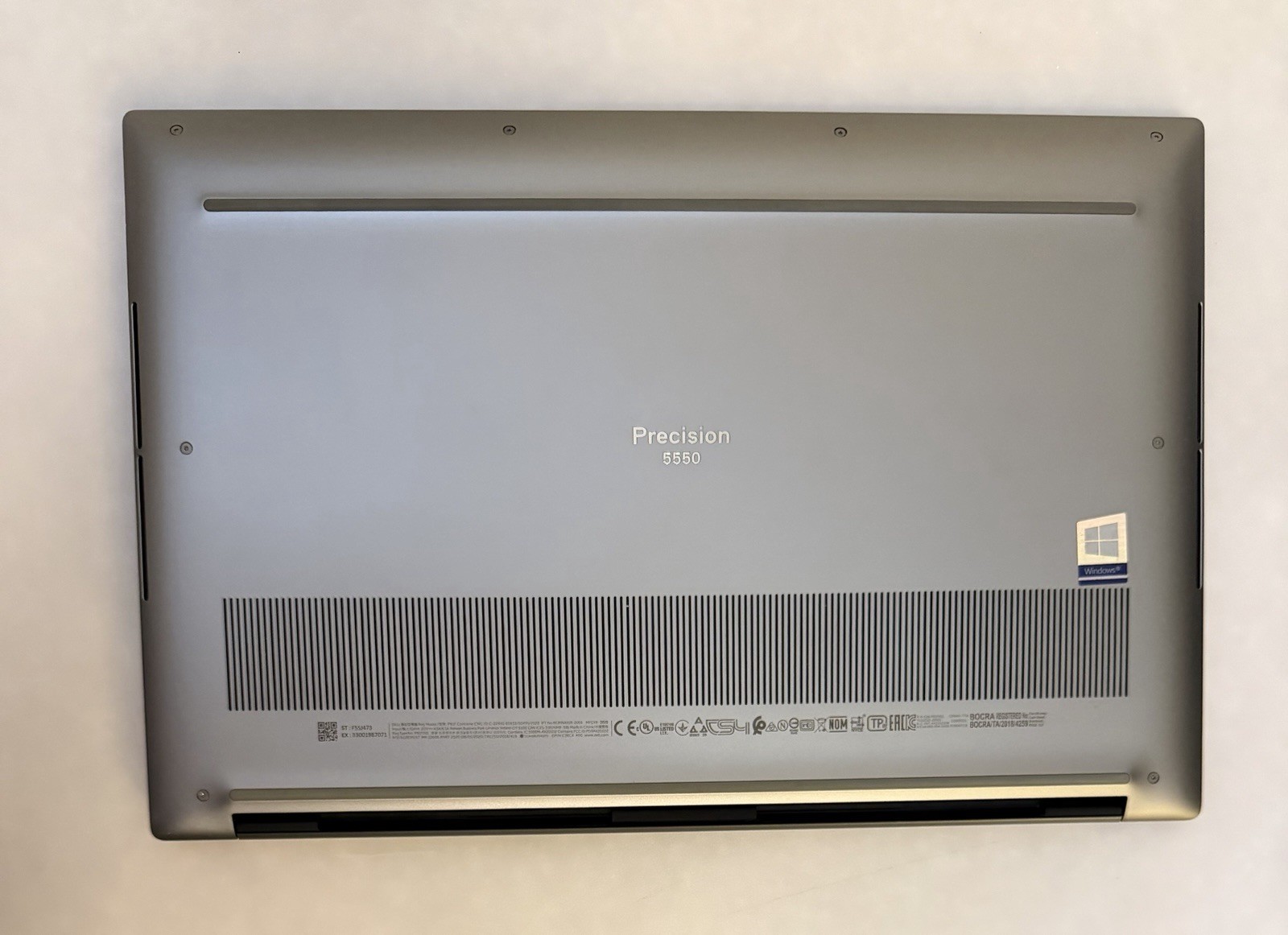 Dell Precision 5550 i7-11800H 16GB 1 TB RTX A2000 FHD+ Win11 Pro Workstation