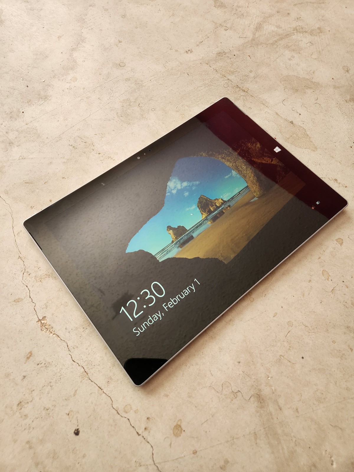 Microsoft Surface Pro 3 Intel Core i5 GHz 8GB RAM 256GB SSD