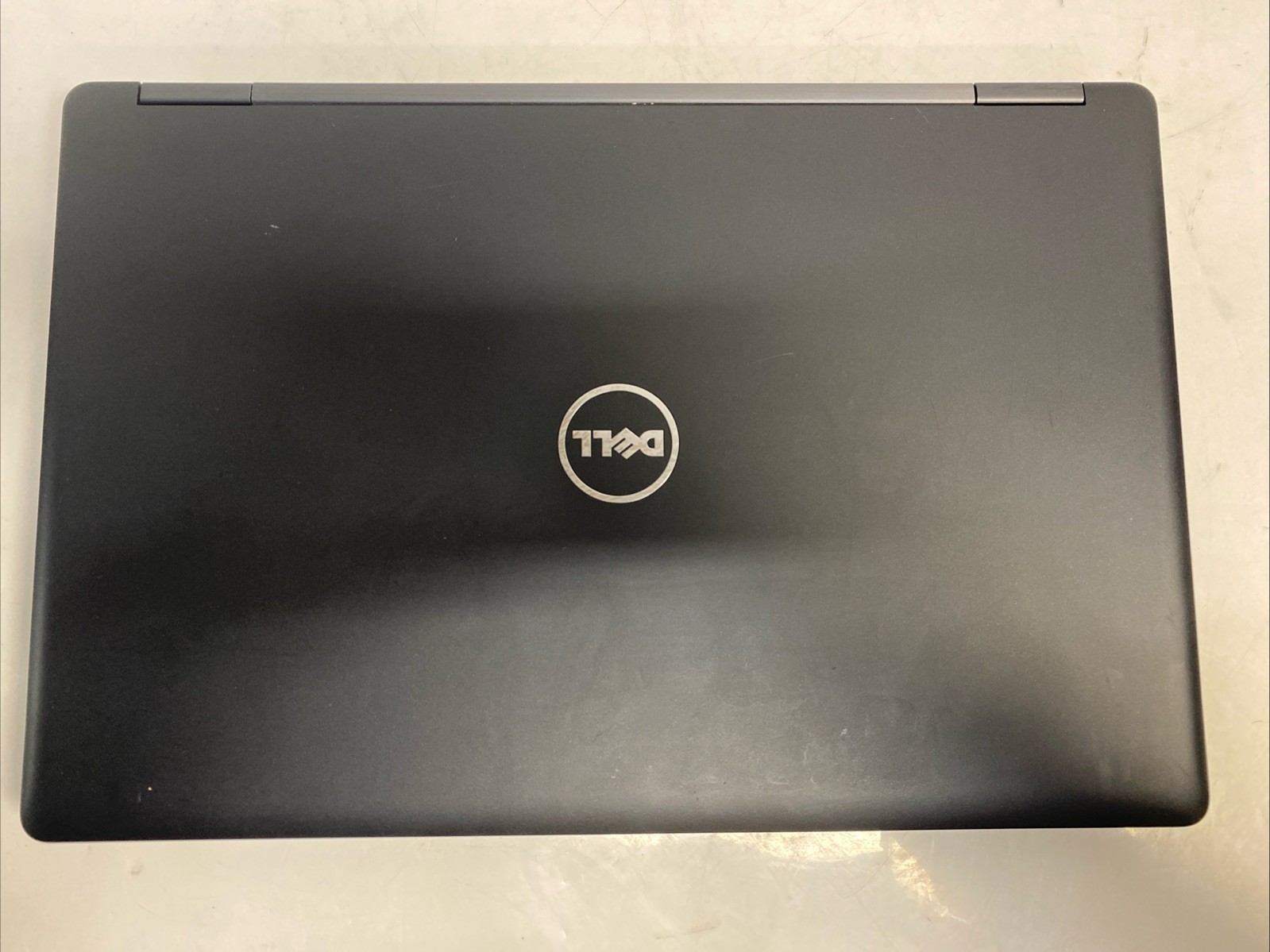 Dell Latitude 5580 15.6″ Laptop Intel i5-7300U 2.60GHz For PARTS