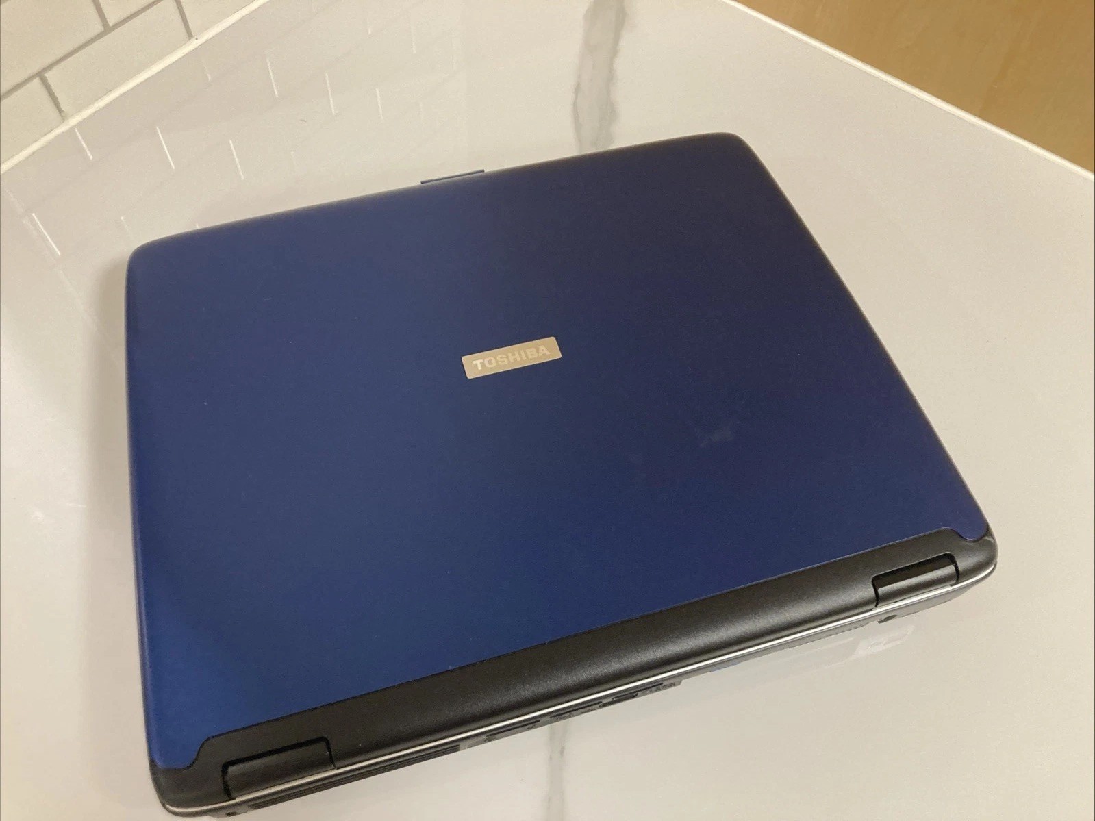 💻 Toshiba Satellite A65-S1762⚙️Pentium 4 ATI | Boots On | No HDD | Parts/Repair