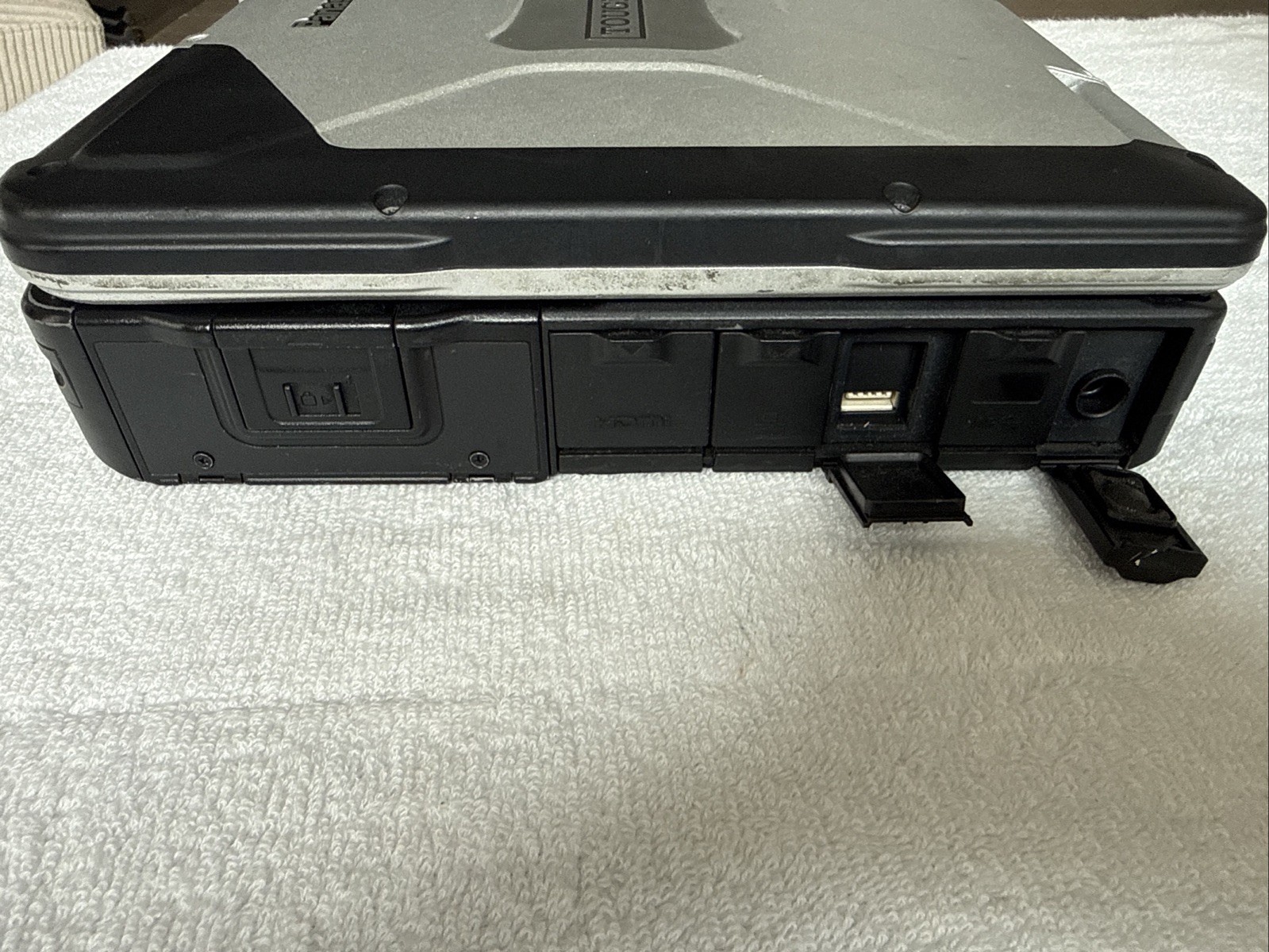 Panasonic Toughbook CF-31 MK5 i7-5600U 2.60GHz|16GB RAM|256GB HDD|NoOS|NoCharger