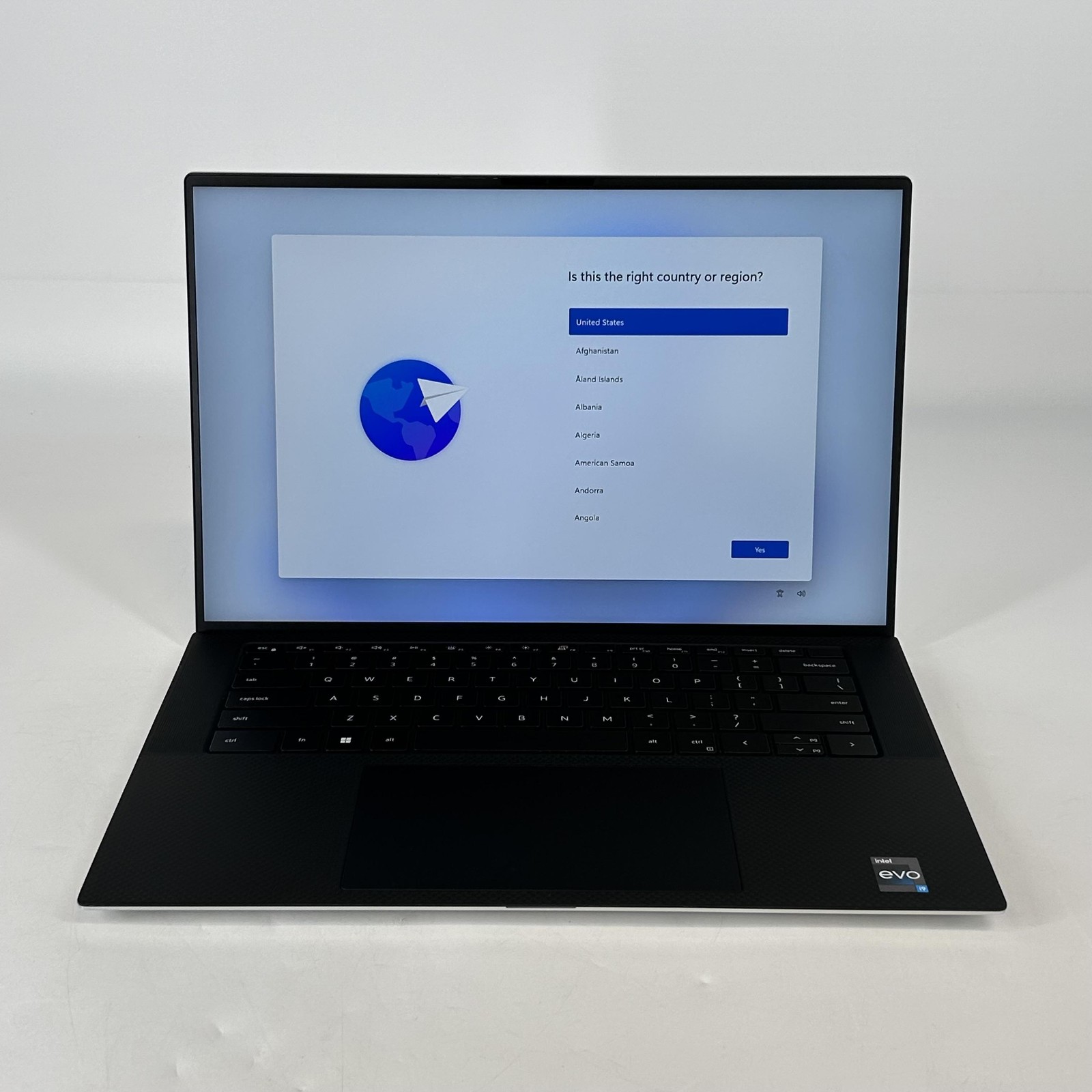 Dell XPS 15 9530 Silver FHD+ 2.6 GHz i9-13900H 64GB 1TB SSD NVIDIA RTX 4060 Good