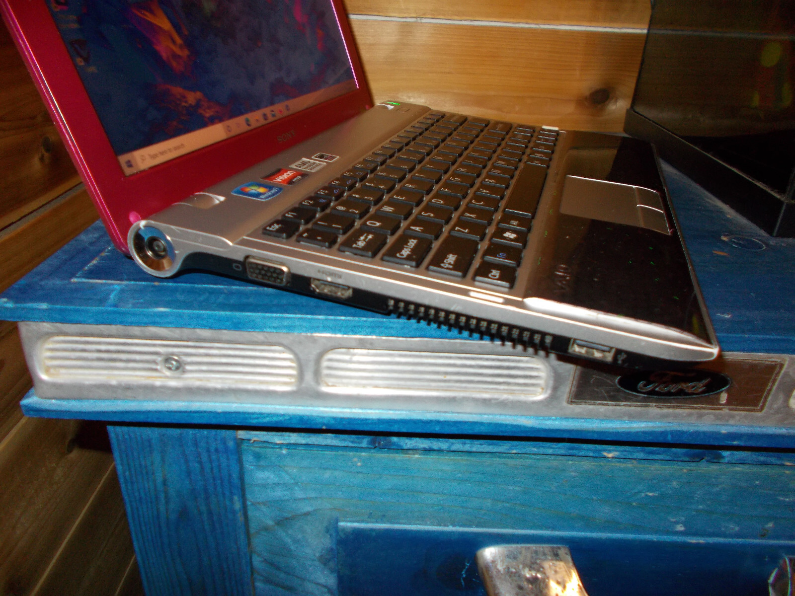 Sony Vaio SPIKER vpcyb14kx amd-e350 8gb 240gbssd 11.6 hd