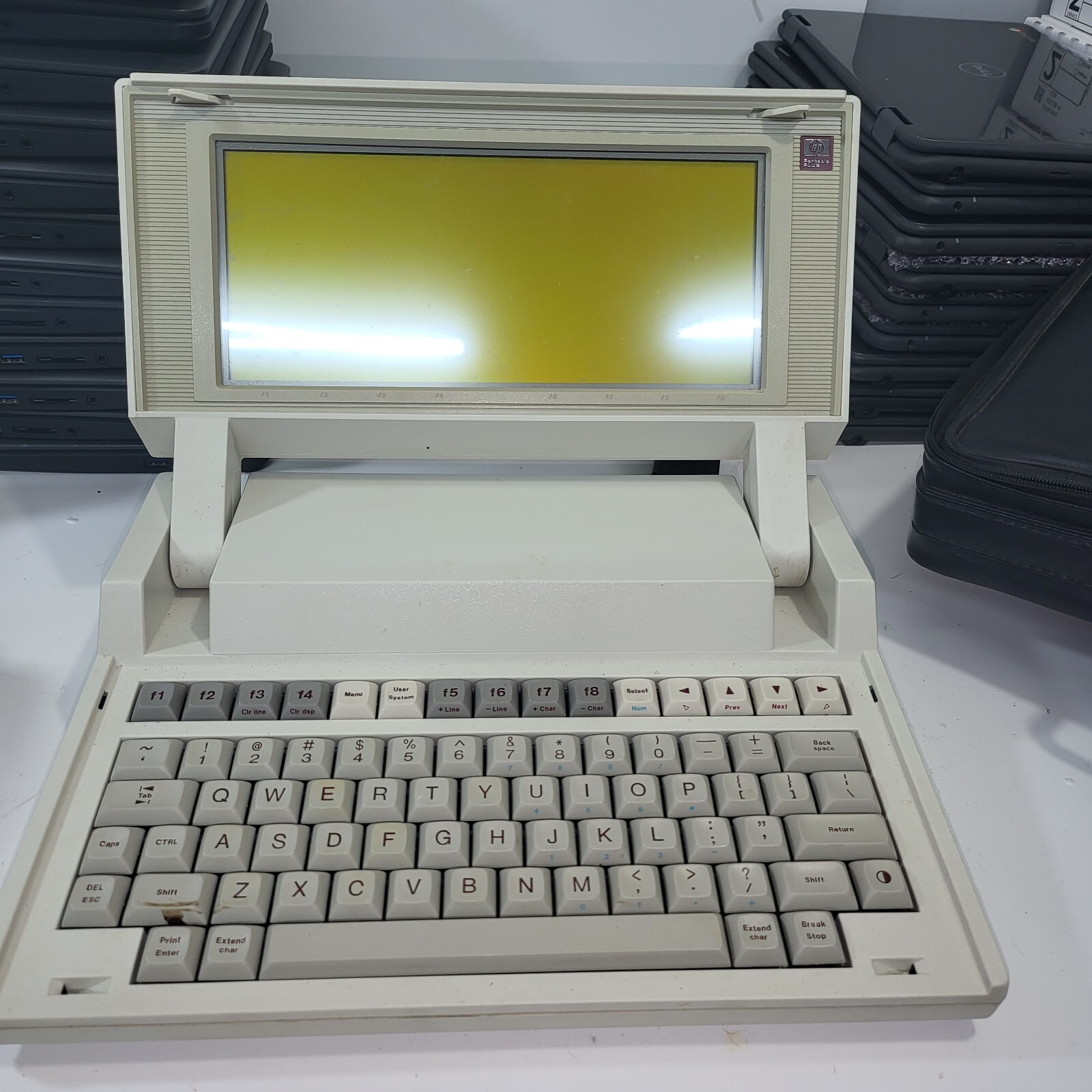 Hewlett-Packard 82983A Portabke Plus Modem 1986 Collectable Laptop