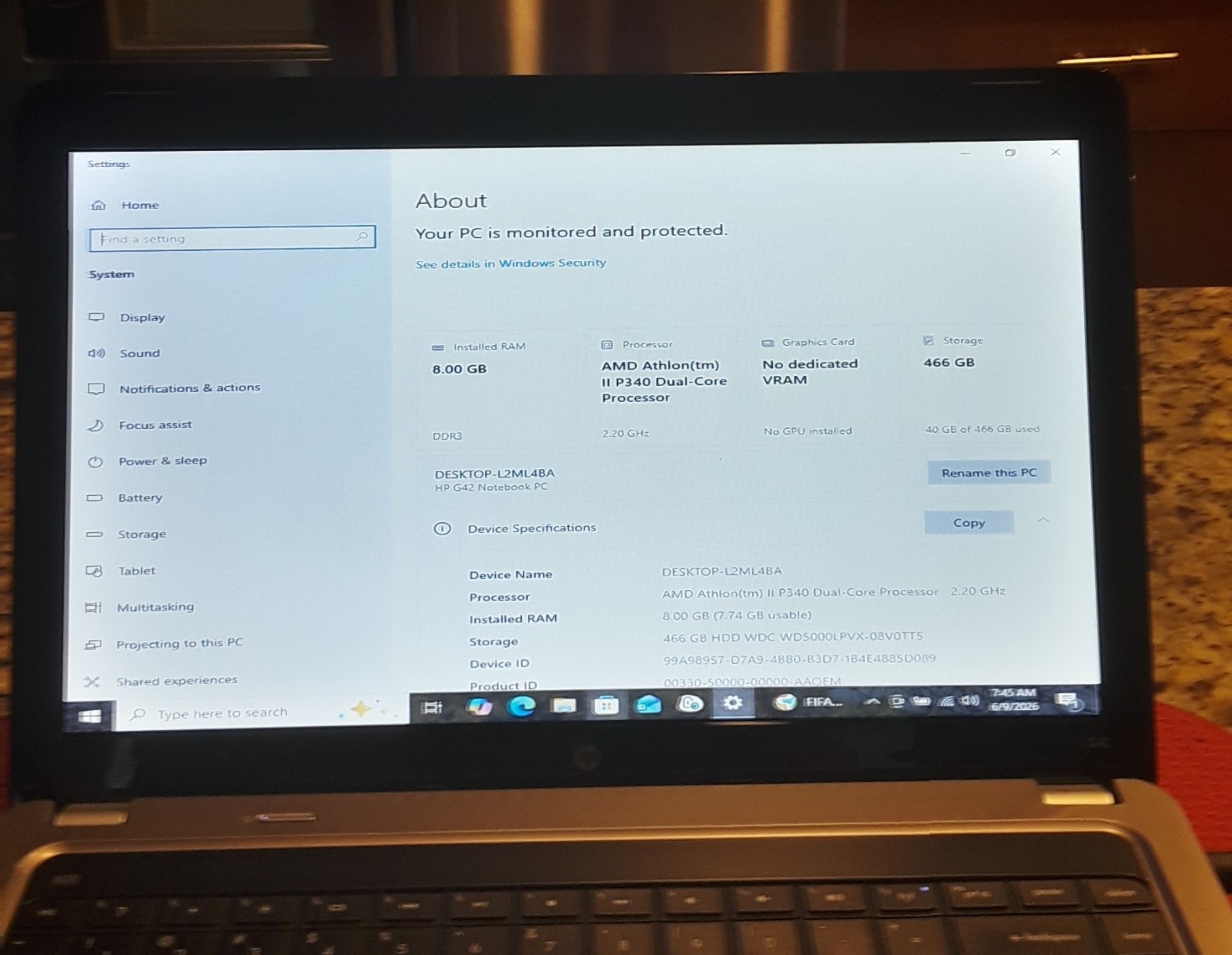 HP Laptop G42- AMD Athlon dual core 2.2GHz DVD 8GB Ram 500gb HDD Windows 10 PRO