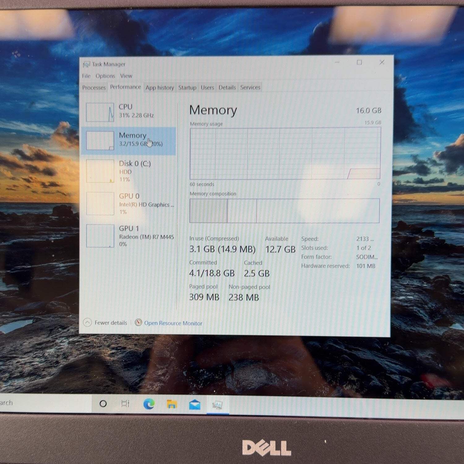 Dell Inspiron 5567 15.6″ i7-7500U 2.7GHz 16GB RAM 1TB HDD AMD Radeon R7 M445