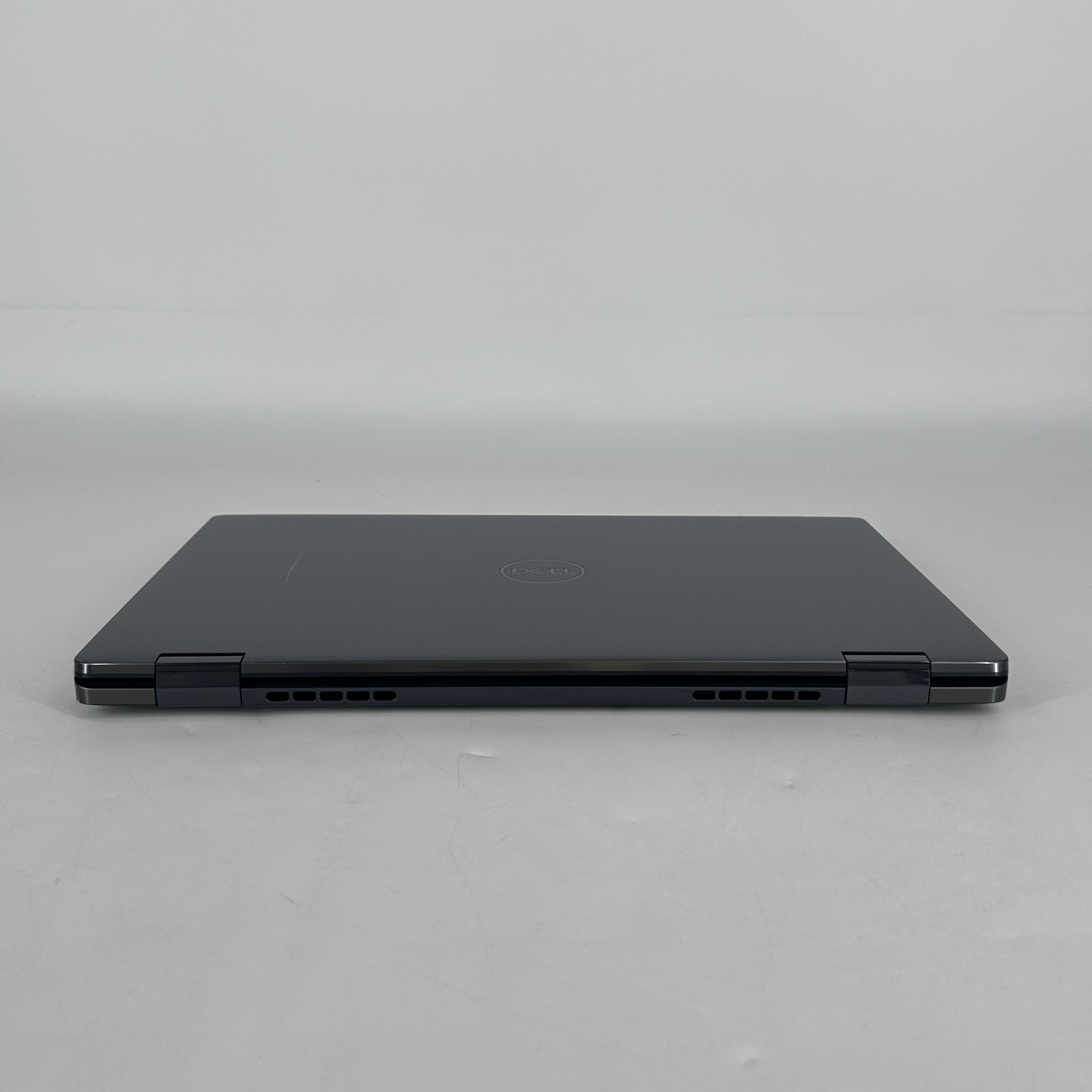 Dell Latitude 9440 (2-in-1) 14 Gray 2K TOUCH 1.8 GHz i7-1365U 32GB 1TB SSD Good