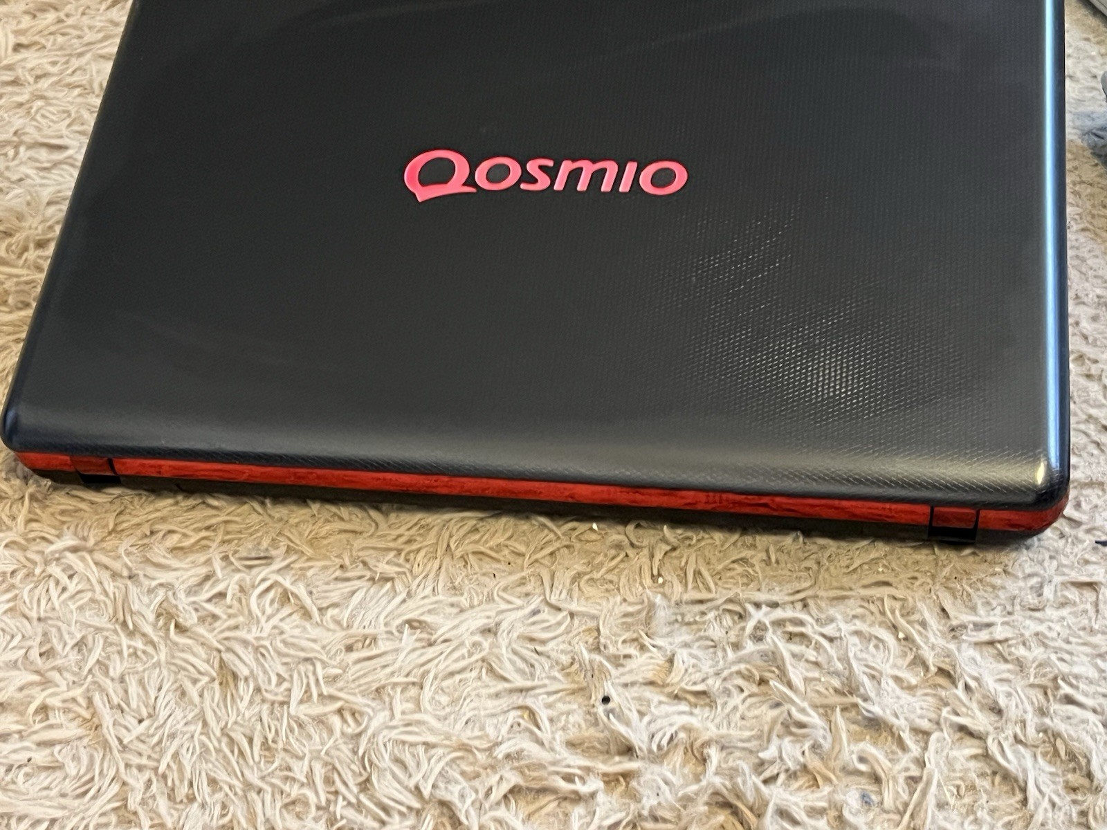 Toshiba Qosmio X875-Q7190 i7-3630QM GeForce GTX 670M 250GB SSD 16GB RAM Win 10