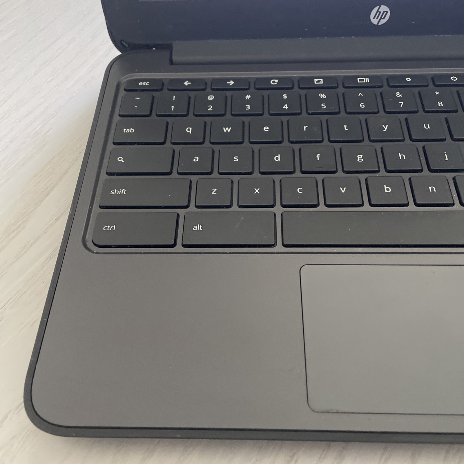 HP Chromebook 11 G4 11.6″ 4GB 16GB SSD Celeron N2840 2.16GHz w Power Adapt (D113