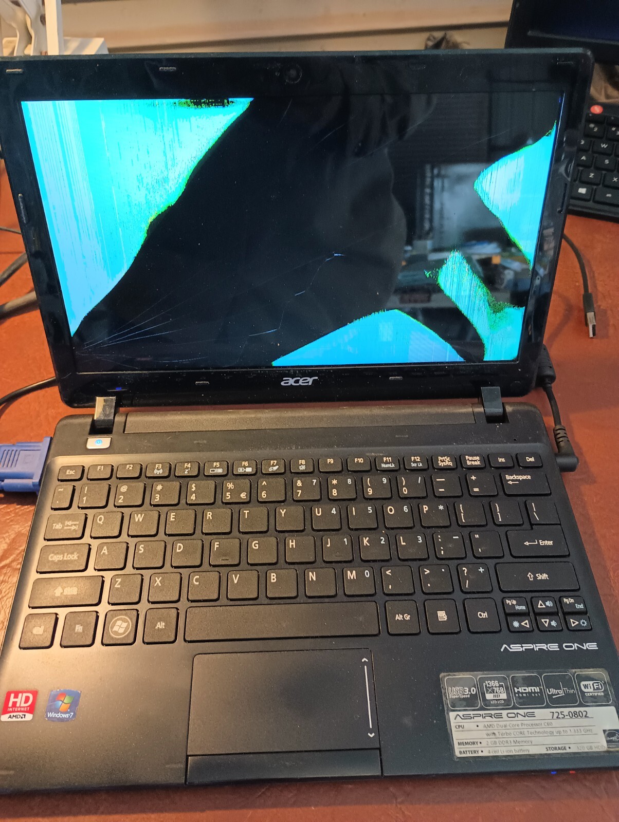 Acer Aspire One 725-0802 AMD C60 2GB RAM 320 HDD 11.6″ Laptop FOR REPAIRS/PARTS