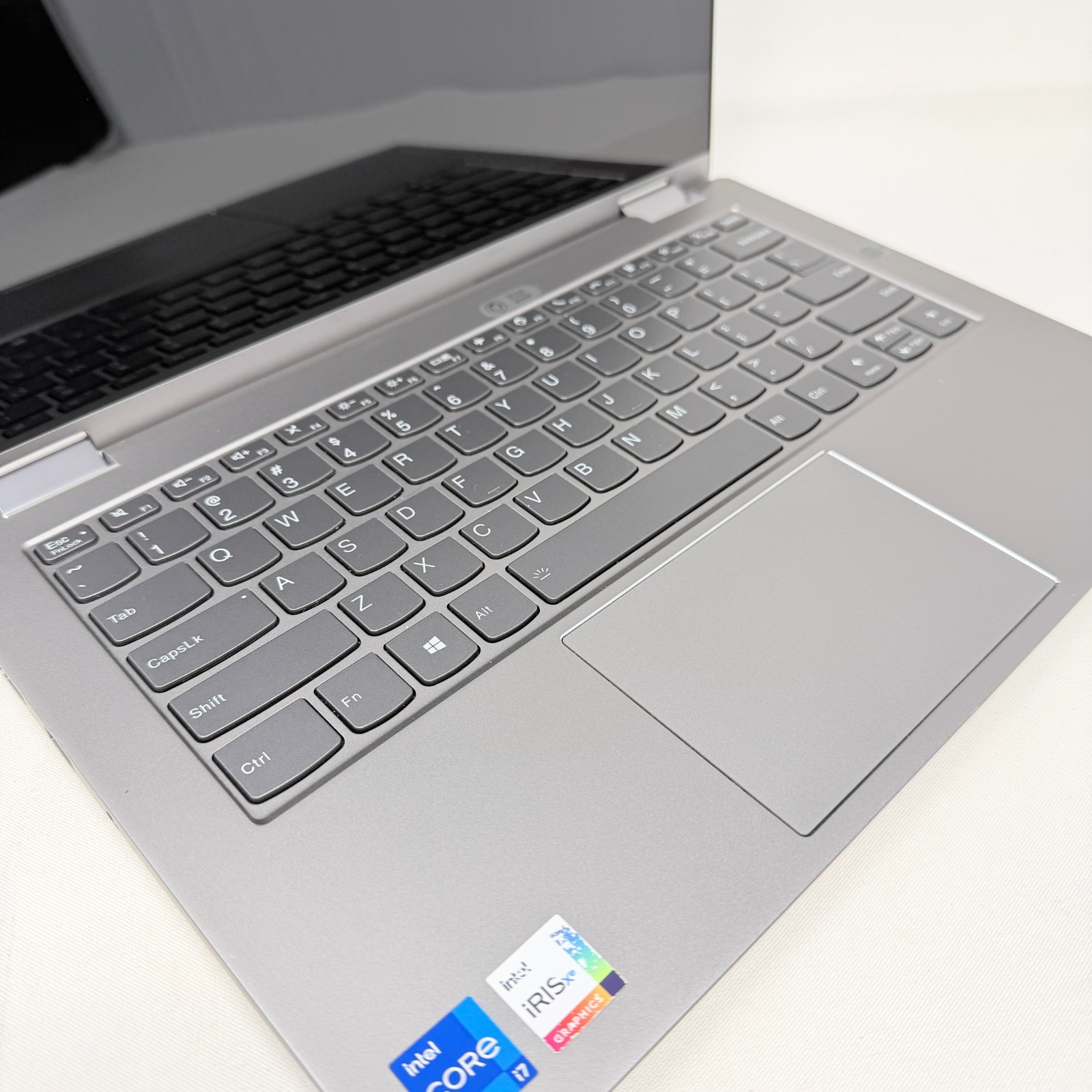 Lenovo Thinkbook 14s Yoga 14” Core i7-1165G7, 2.80GHz, 16GB RAM, 256GB SSD Touch