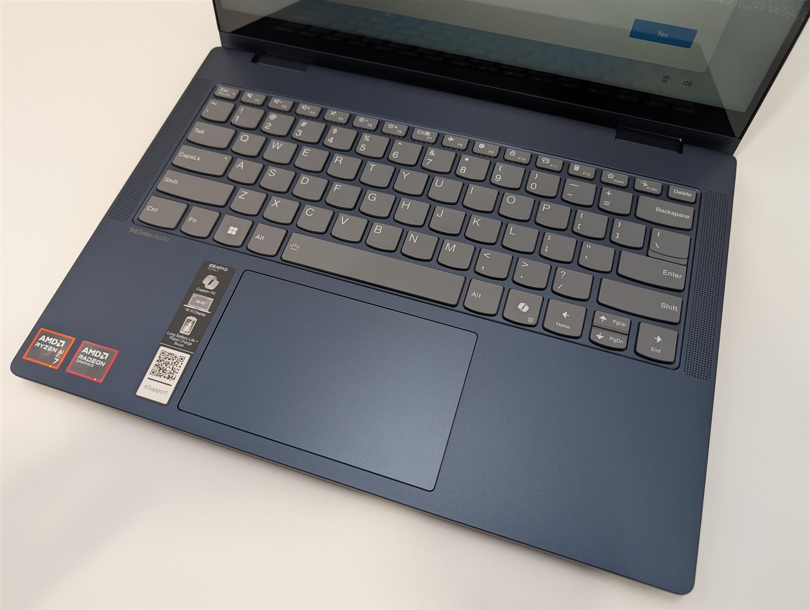 Lenovo IdeaPad 5 2in1 14″ Ryzen AI 7 350 16GB 1TB SSD 860M Blue Used-Very Good