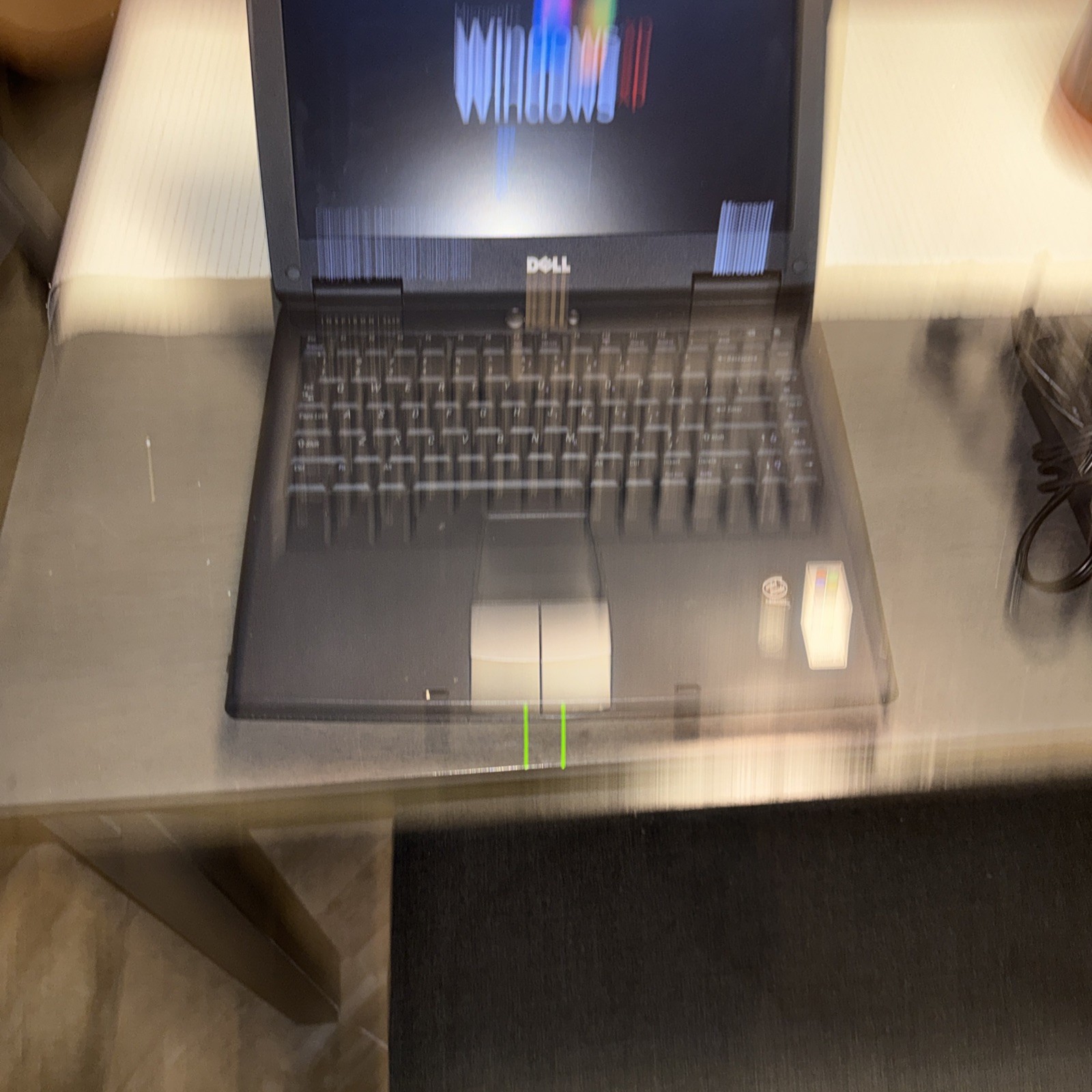 Dell Inspiron 2650 14″ Celeron 1.5GHZ 256MB 30GB 3 1/2 Floppy Disc Window XP