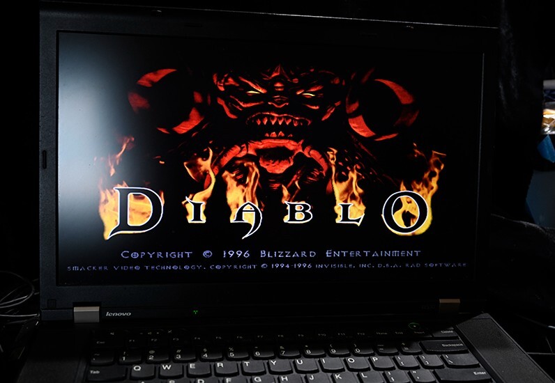 Mobile Game-Station Best RETRO GAMING Win 95 98 XP- Alienware performance LOADED