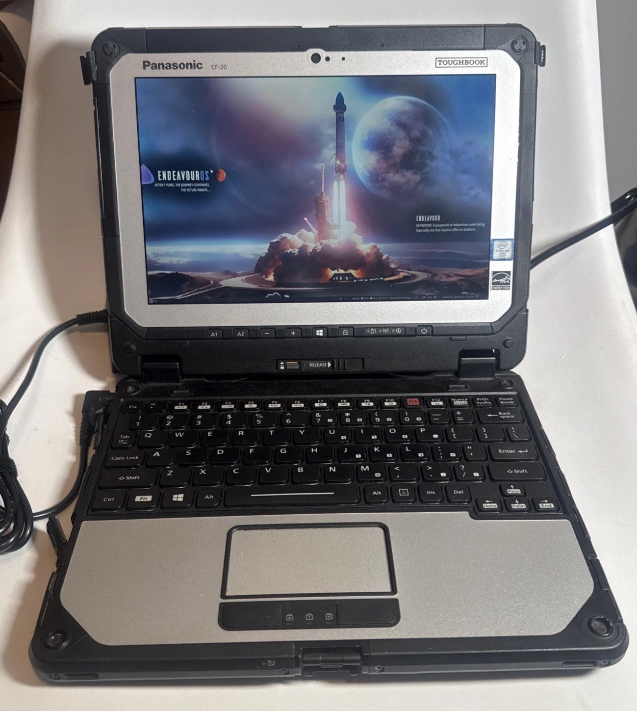 Panasonic Toughbook CF-20 Rugged 2-in-1 m5-6Y57 8GB 256GB SSD Linux Charger