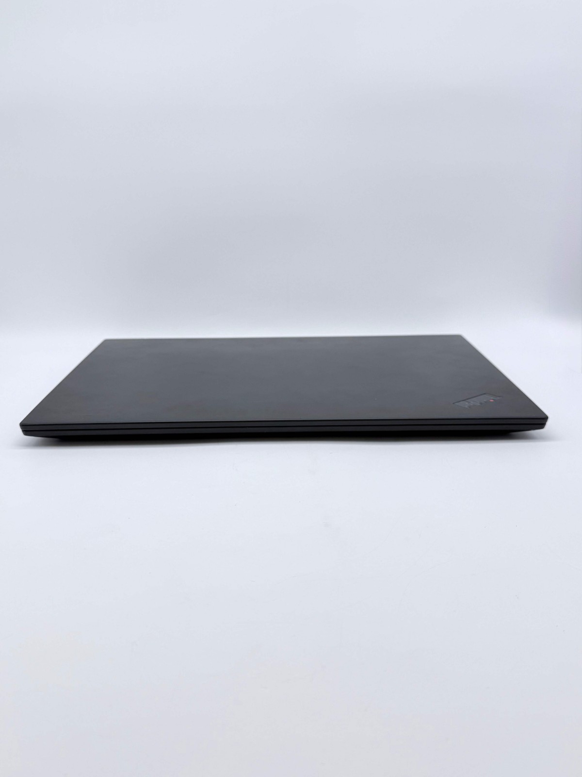 Lenovo ThinkPad P1 Gen 3 16″ Intel UHD Graphics P630 32GB RAM 1TB Black Laptop