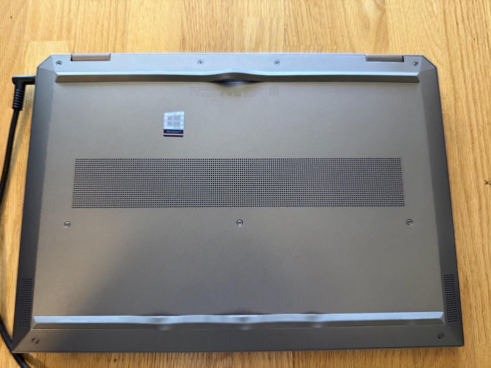 HP ZBook Studio G5 4K 15.6″ – i7 8750H 6C/12T – 16GB RAM – 500GB SSD – P1000 Gfx