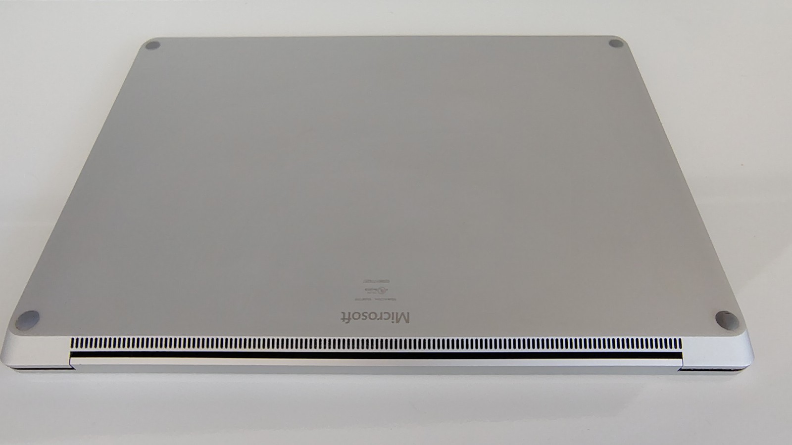 Microsoft Surface Laptop 1769 – i5 7200U, 128GB SSD, 4GB Ram -vClean Barely Used