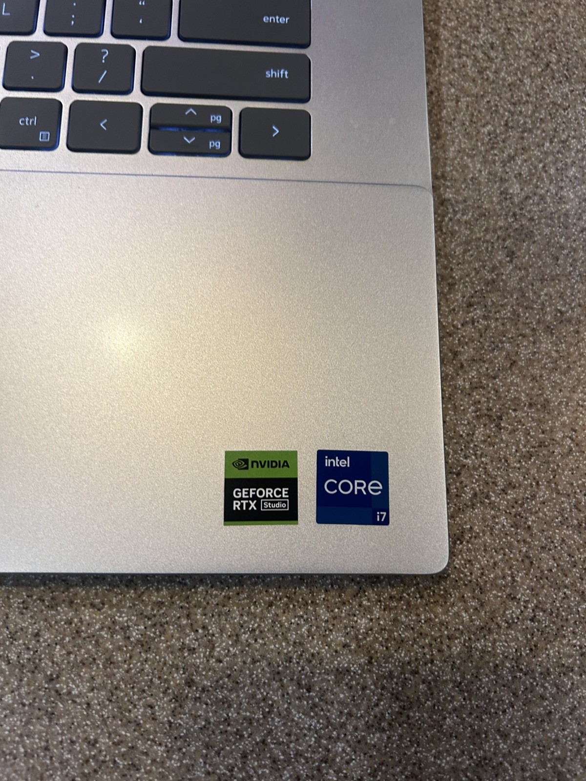 Dell Inspiron 16 Plus (7630) – i7, RTX 4050, 16GB RAM, 2TB SSD