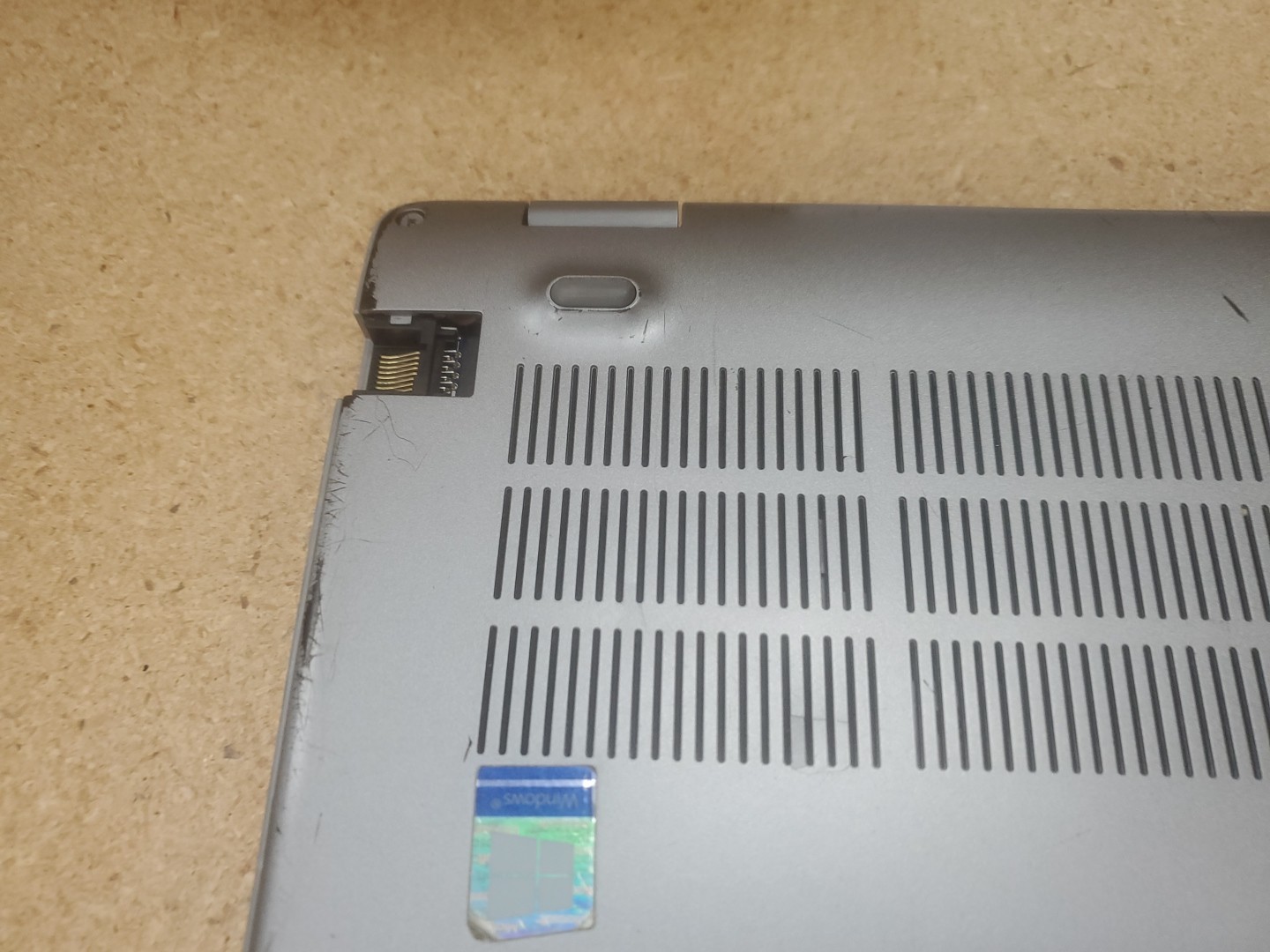 Dell Precision 3550 Laptop – i5-10310U 8GB 256GB SSD 15.6″ 051426-7