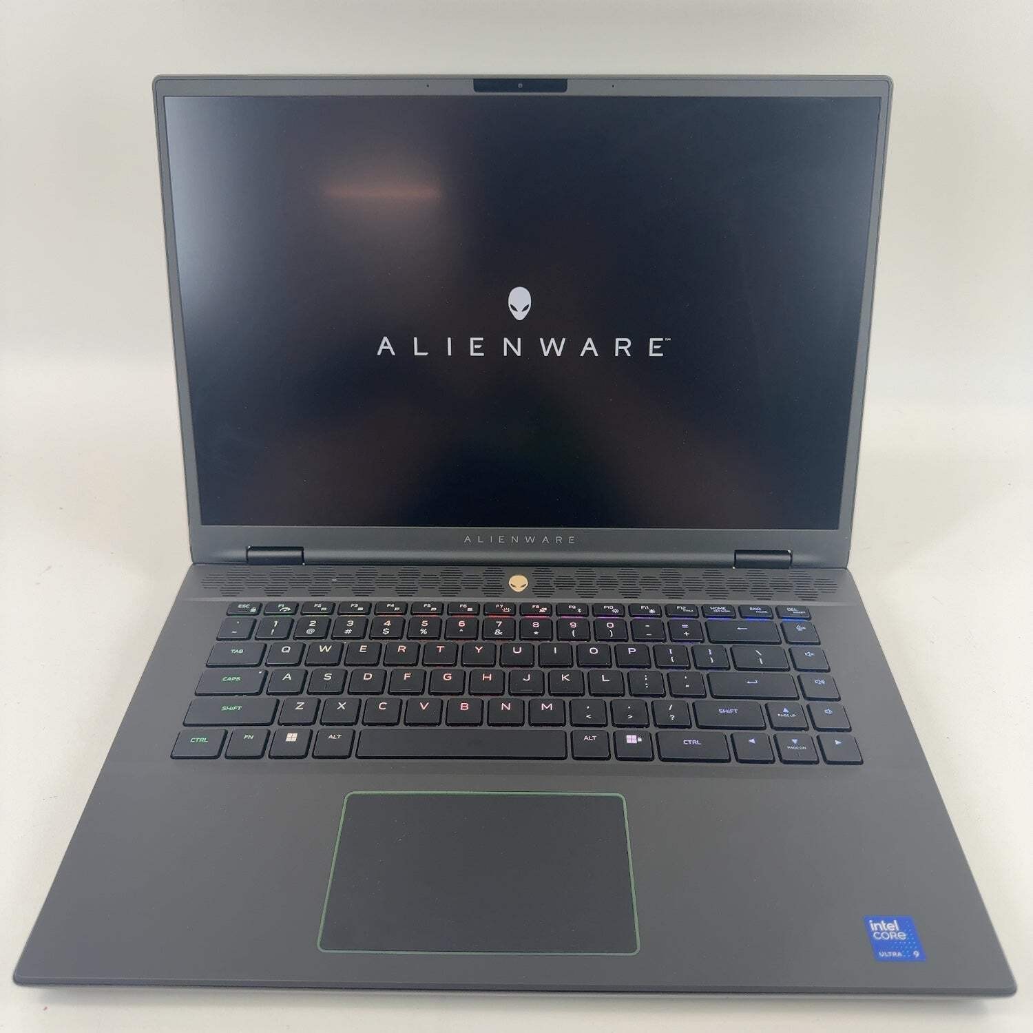 Alienware M16 R2 16″ Core Ultra 9 185H 5.1GHz 32GB RAM 1TB SSD GeForce RTX 4070