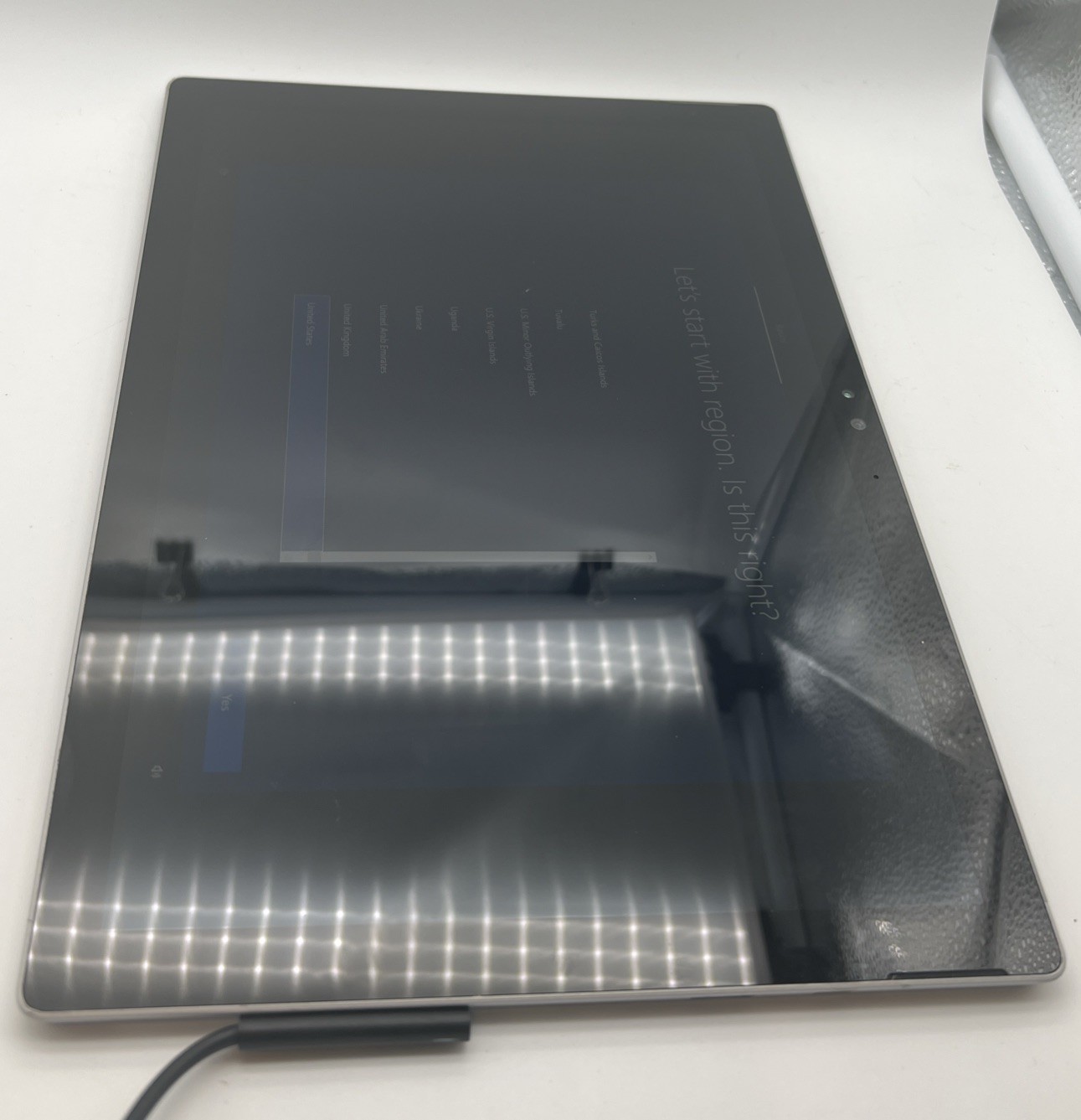Microsoft Surface Pro 4 Core m3-6Y30 0.90 GHz 4GB RAM 128GB NO KEYBOARD 5/3