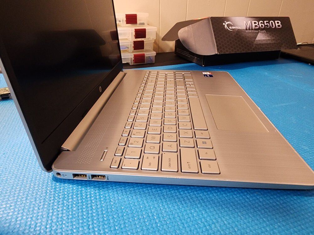 HP 15-dy50 15.6″ (512GB SSD, Intel Core i7 12th Gen., 4.70 GHz, 16GB RAM)