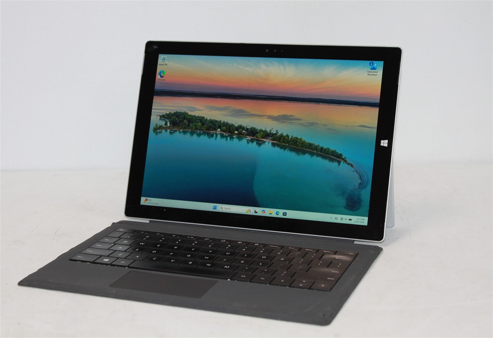 Microsoft Surface Pro 3 12.3″ Intel i5-4300U 1.90GHz 4GB DDR4 Ram SSD 128GB W11