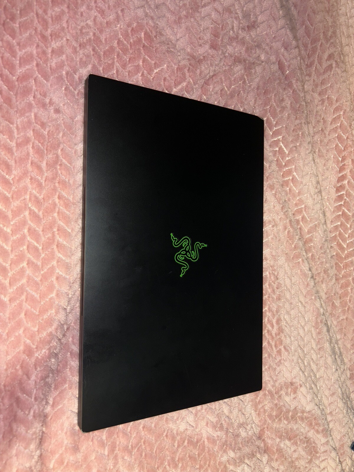 Razer Blade 15.6″ (512GB SSD , Intel Core i7 10th Gen., 5.00GHz, 16GB,…