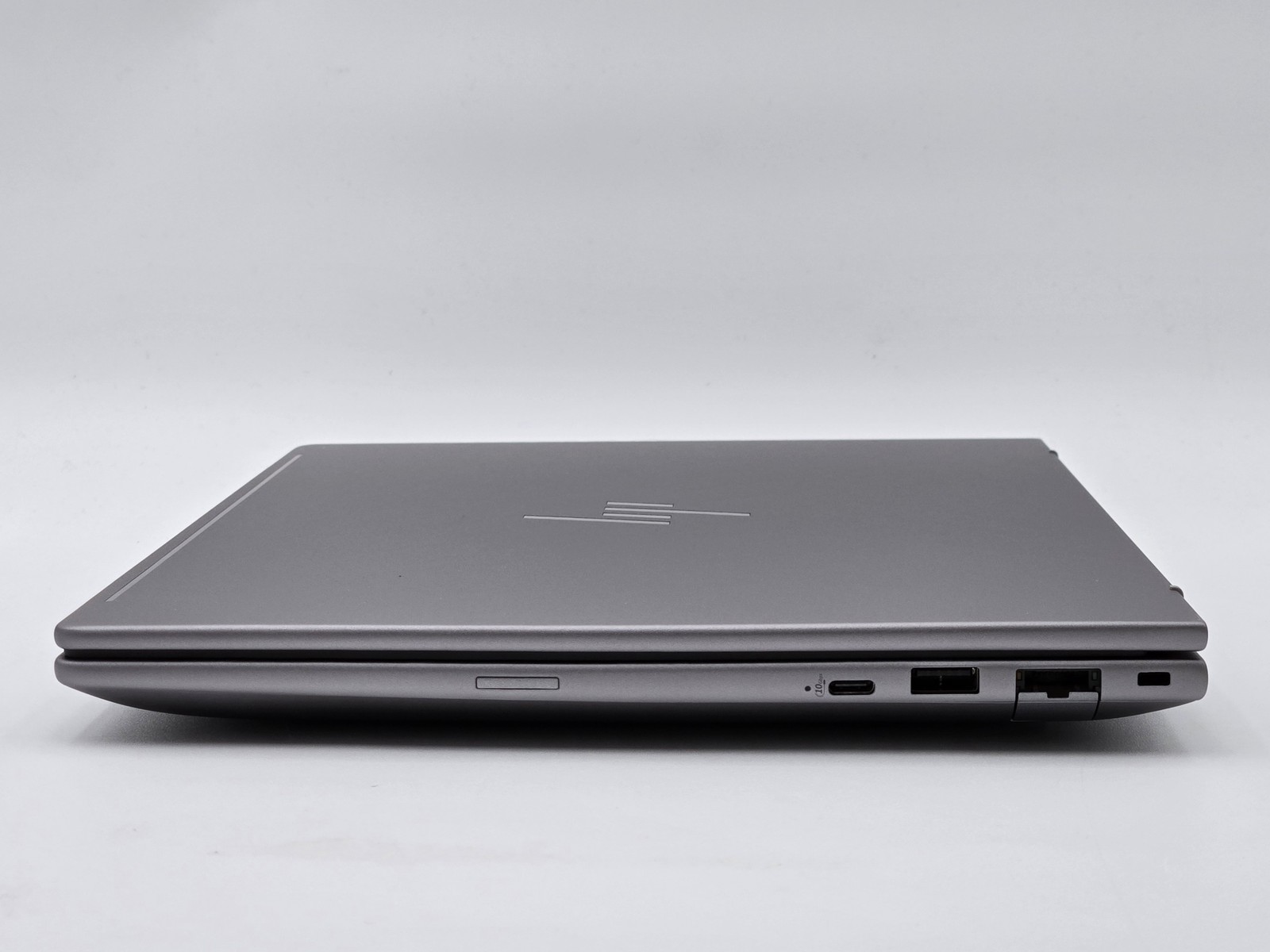 HP ZBook 8 G1i 14 Ultra 7 265H RTX 500 Ada 32GB 1TB W11P Grade B