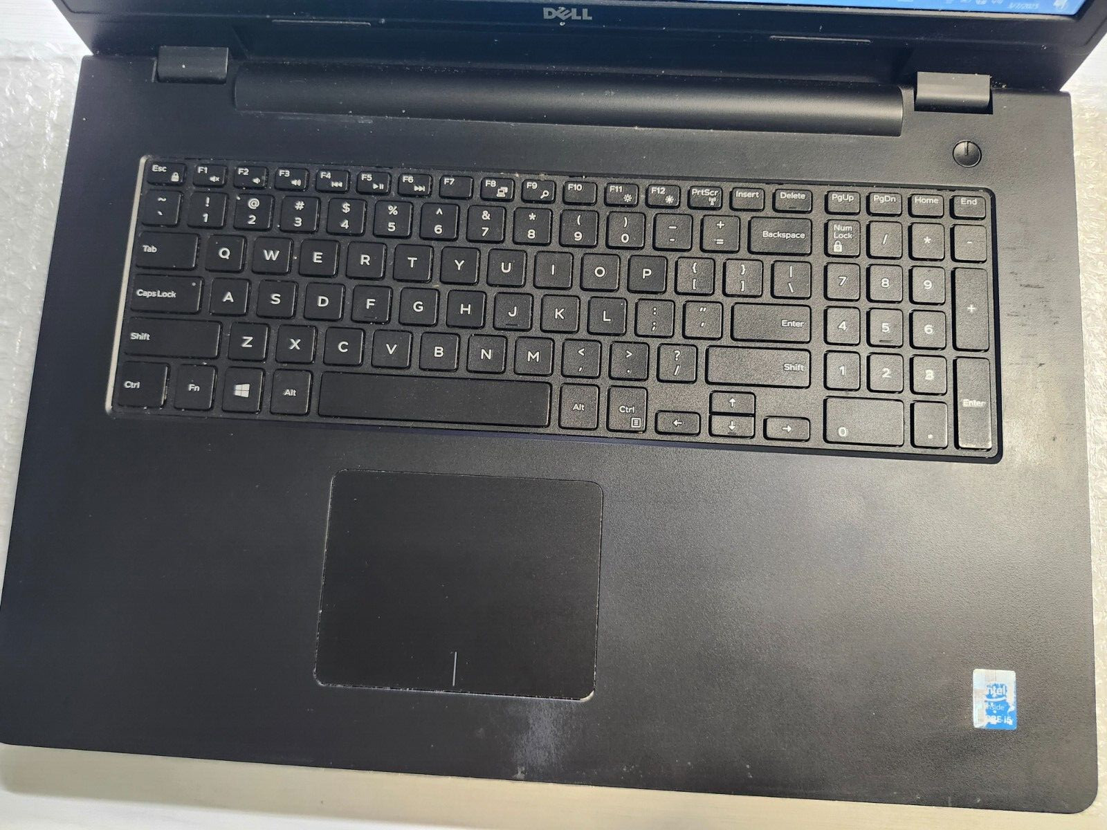 Dell Inspiron 15-5749 – i5-5200U 8GB 480GB SSD – W10P W/Charger
