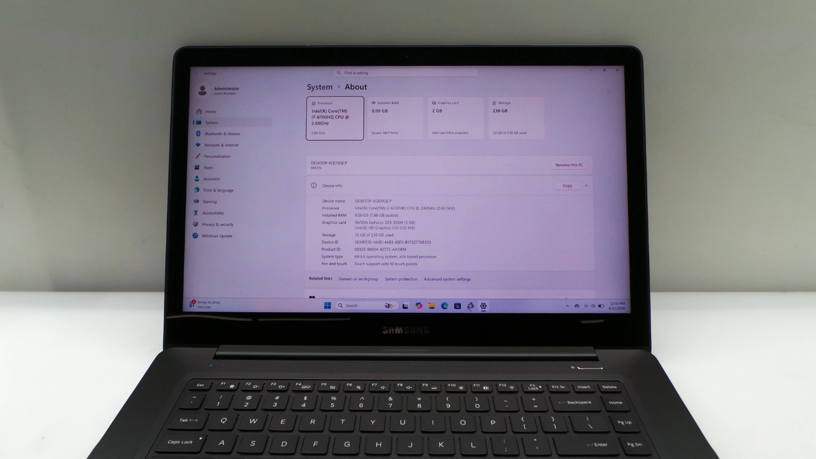 Samsung Notebook NP940Z5L | 15.6″ | i7-6700HQ | 8GB 256GB SSD | Touchscreen
