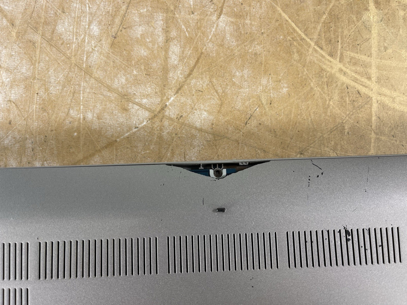 DELL LATITUDE 5511 i7-10850H @ 2.70 GHz, 8GB RAM, NO HDD/OS