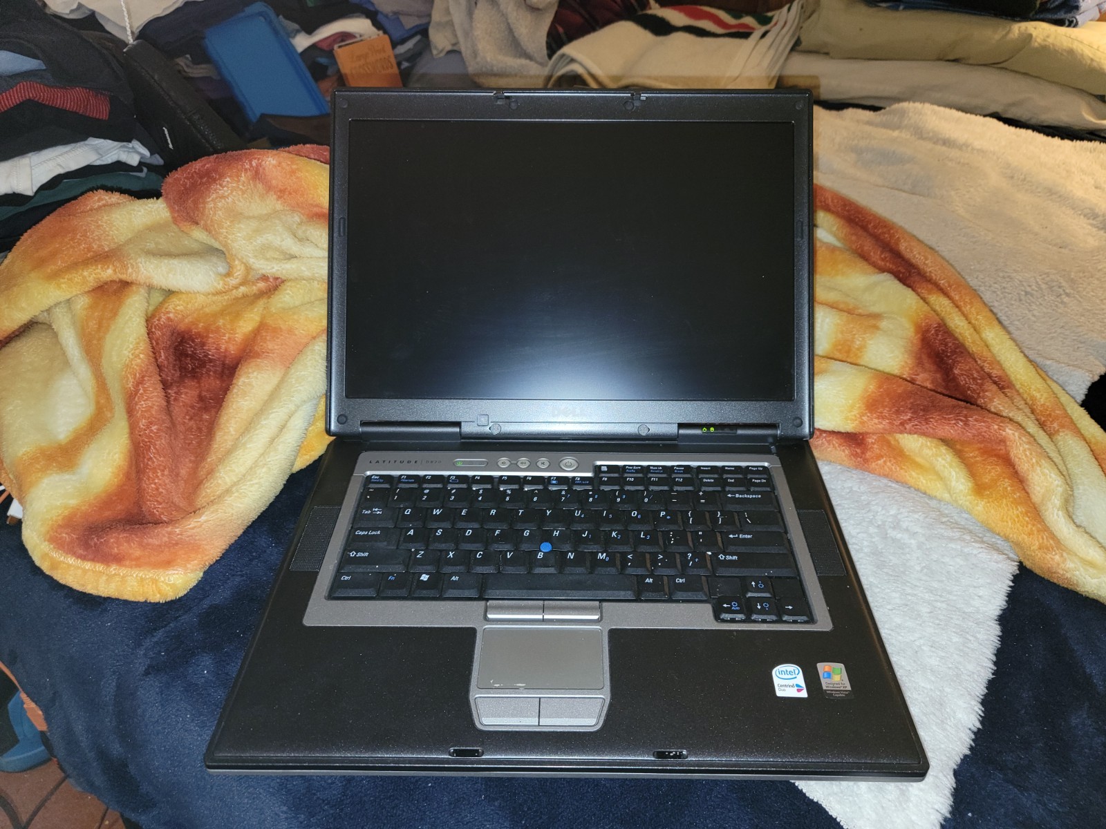 Dell D820 Lattitude Laptop – Intel Centrino Duo- Passed Tests on XP- for PARTS