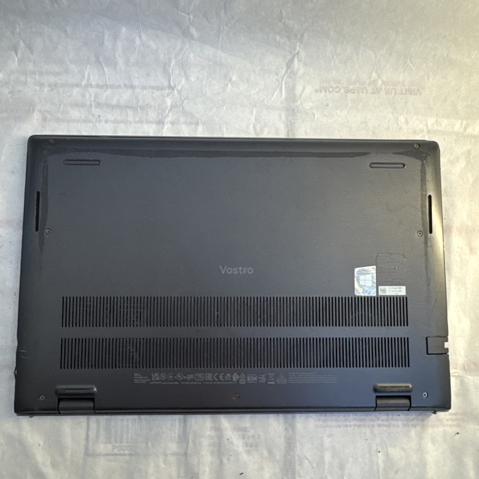 Dell Vostro 14 5410 14″ Intel Core i7-11390H @3.4GHz 16GB RAM 512GB SSD W11P