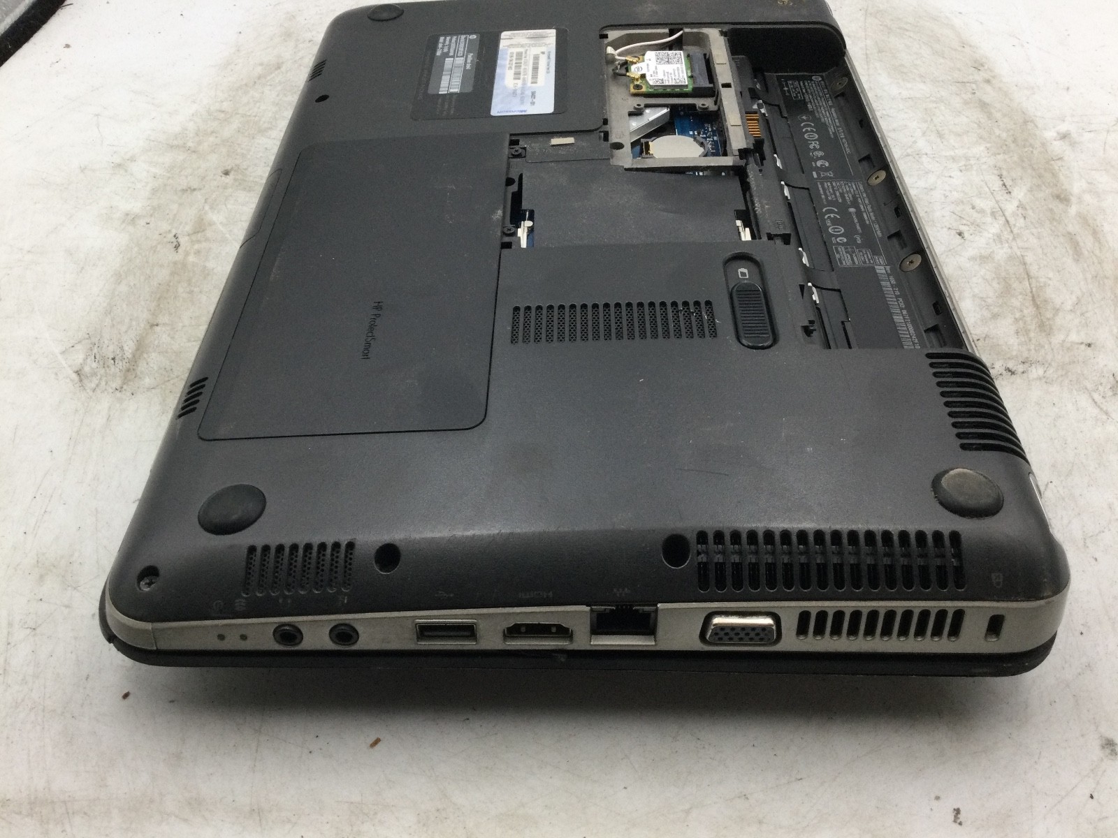 HP PAVILION DM4 – FOR PARTS – NO OS – MISSING COMPONENTS – READ DESCRIPTION – BB