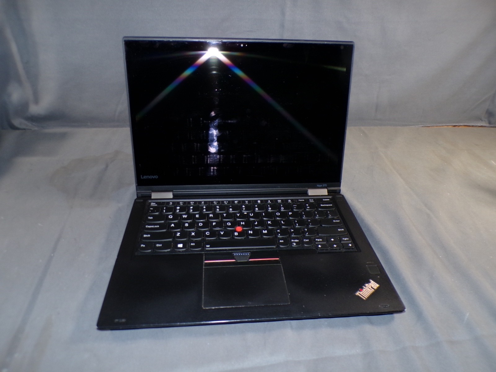 THINKPAD YOGA 370 INTEL CORE i5 -7300U 2.60GHz 8GB RAM **NO HD/ NO CADDIE/ NO OS