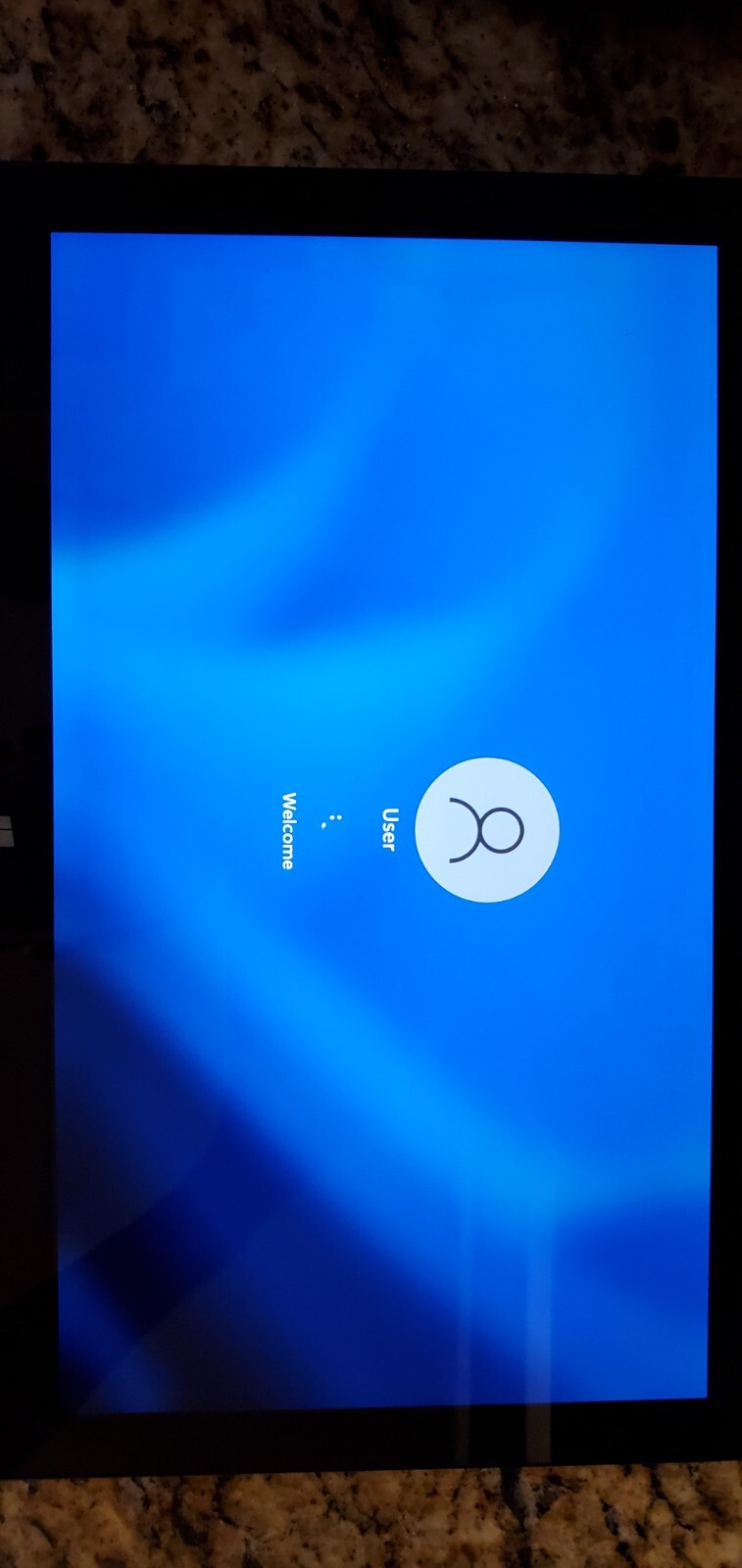 Fujitsu Stylistic Q704 12’5 Tablet Intel i5-4300U 8GB No/AC/SSD w/Stylist