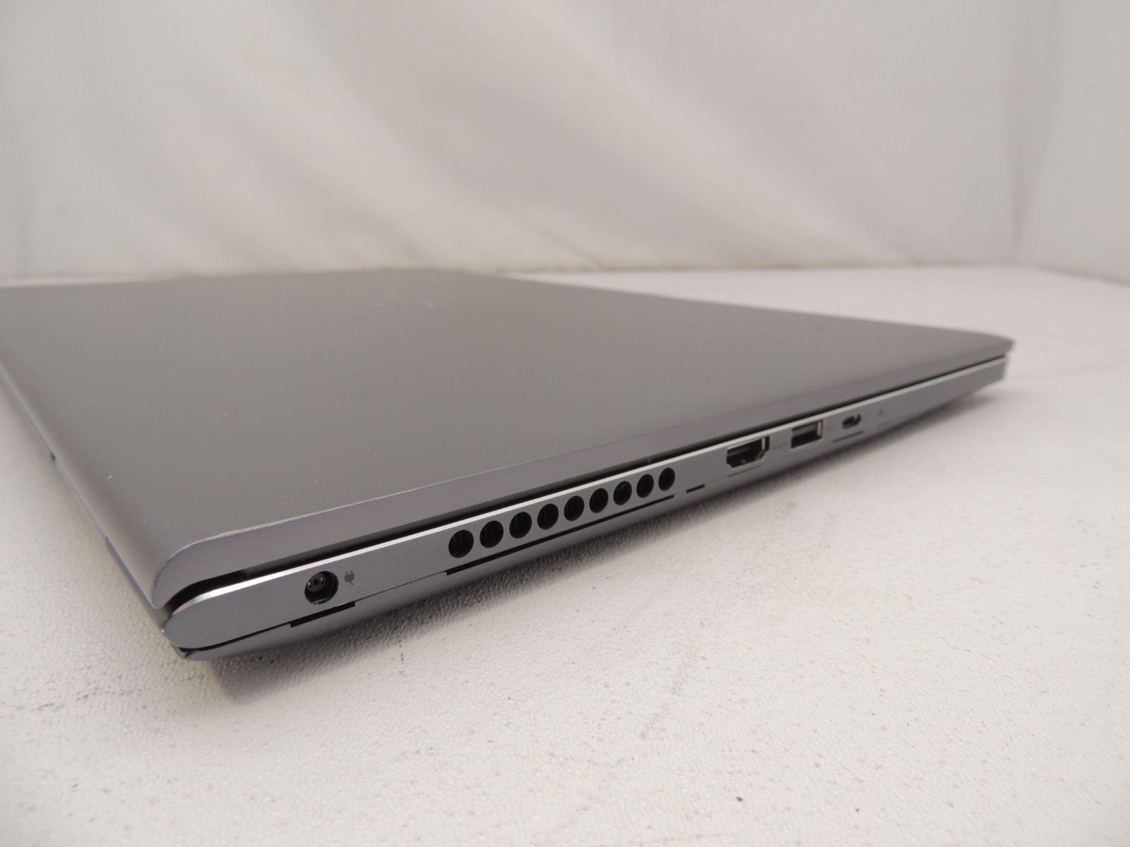 Dell Inspiron 7610 Core i7 11800H No RAM/SSD Bad Webcam Laptop AS IS