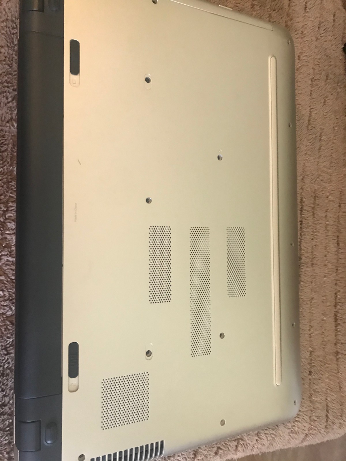 HP Laptop Compute 17.3- AMD-A-10-4-core-16GB RAM- 1TB SSD AMD Radeon R6 -Gold