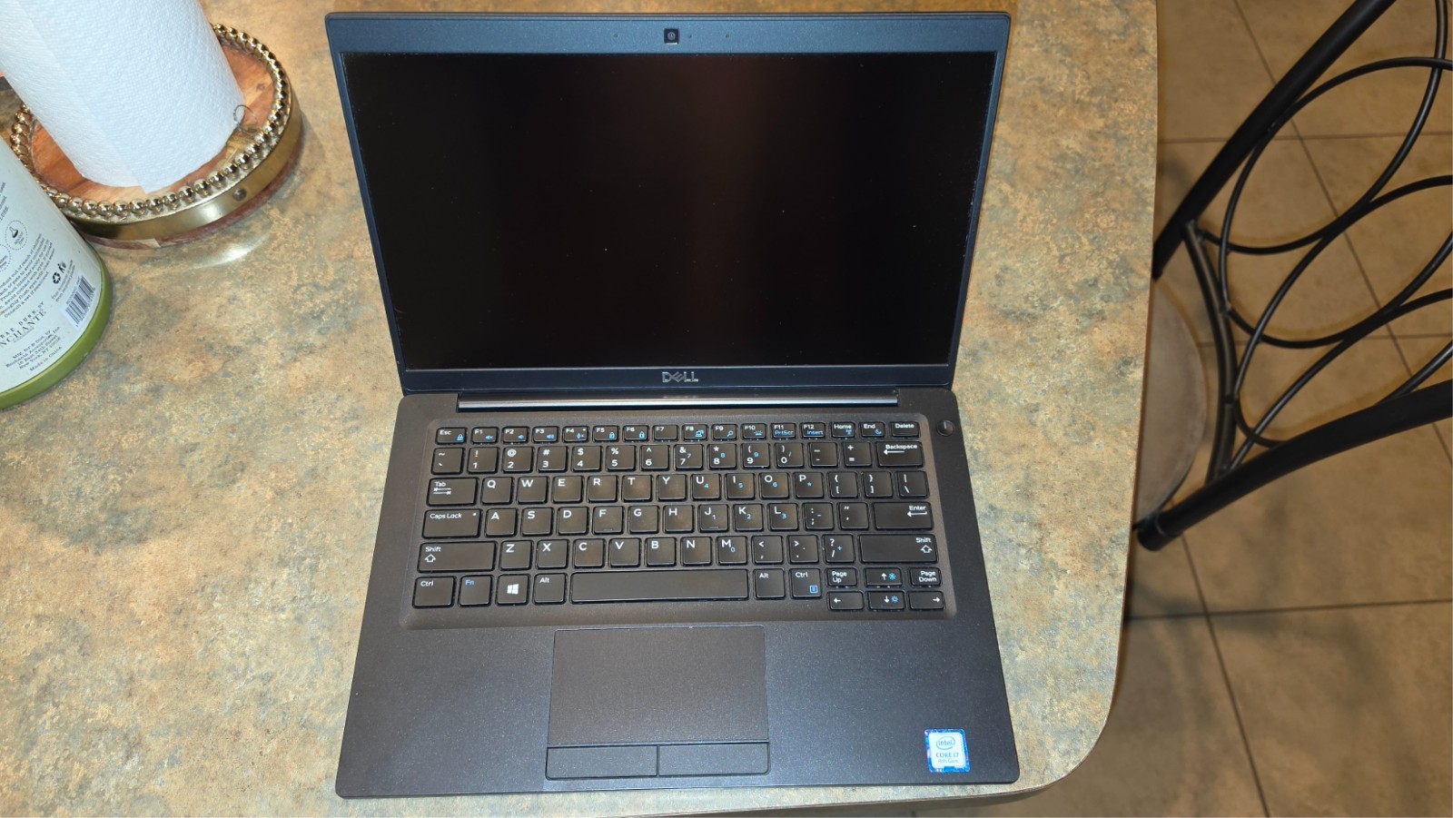 Dell Latitude 7390 13.3″ FHD i7-8650U 16GB RAM 256GB SSD Windows 11 Pro Laptop