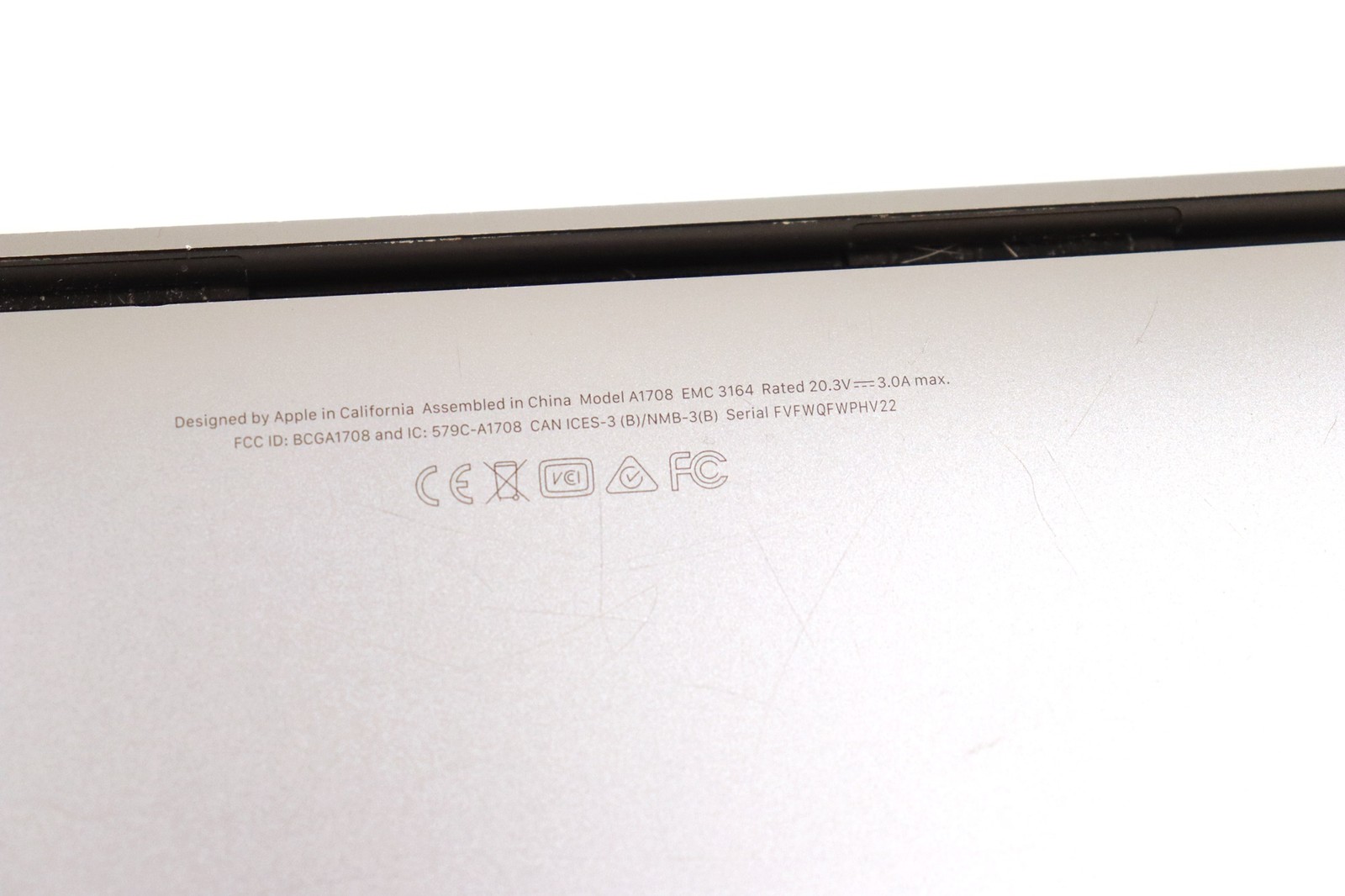 MacBook Pro 2027 a1708 13.3″ i5-7360U 8GB 128GB SSD- AS IS FIRMWARE L0CKED
