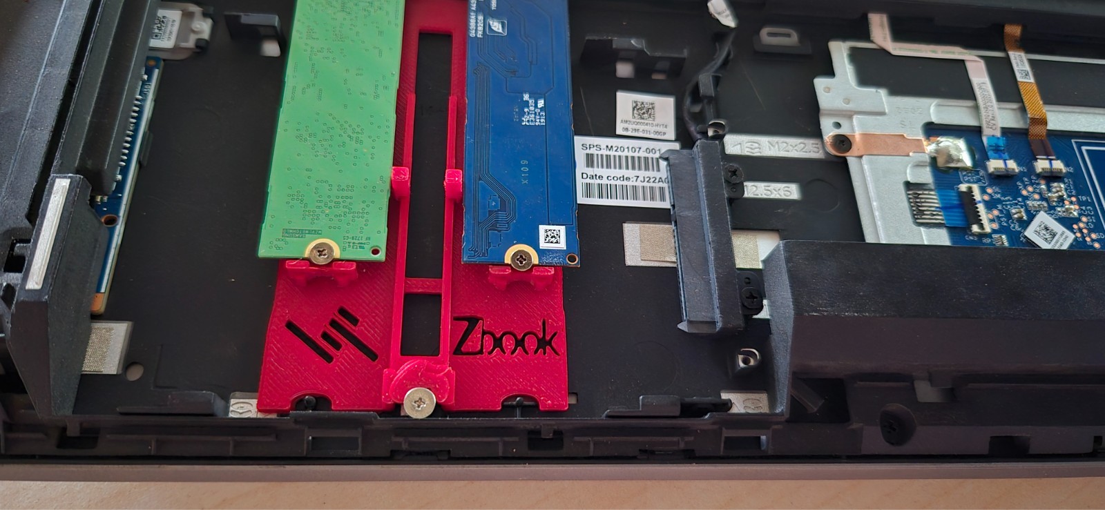 HP ZBook Fury 17 G7 + G8 SSD3 SSD4 Bracket Cage Frame 3D Print for M22794-001