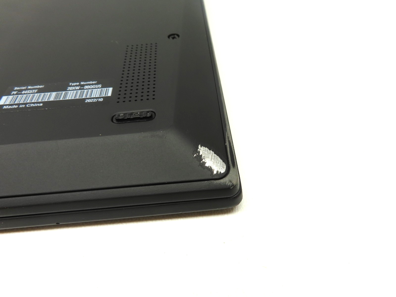 Lenovo ThinkPad X1 Carbon 9th Gen 14″ Intel i7-1185G7 3.0GHz 16GB RAM 512GB SSD